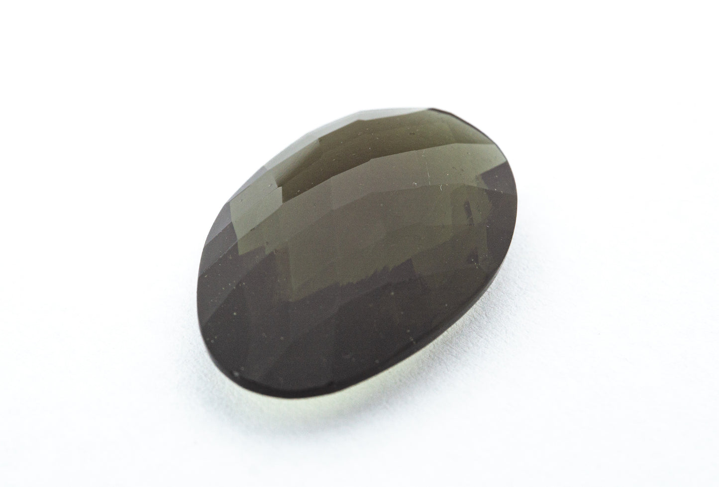 Faceted moldavite