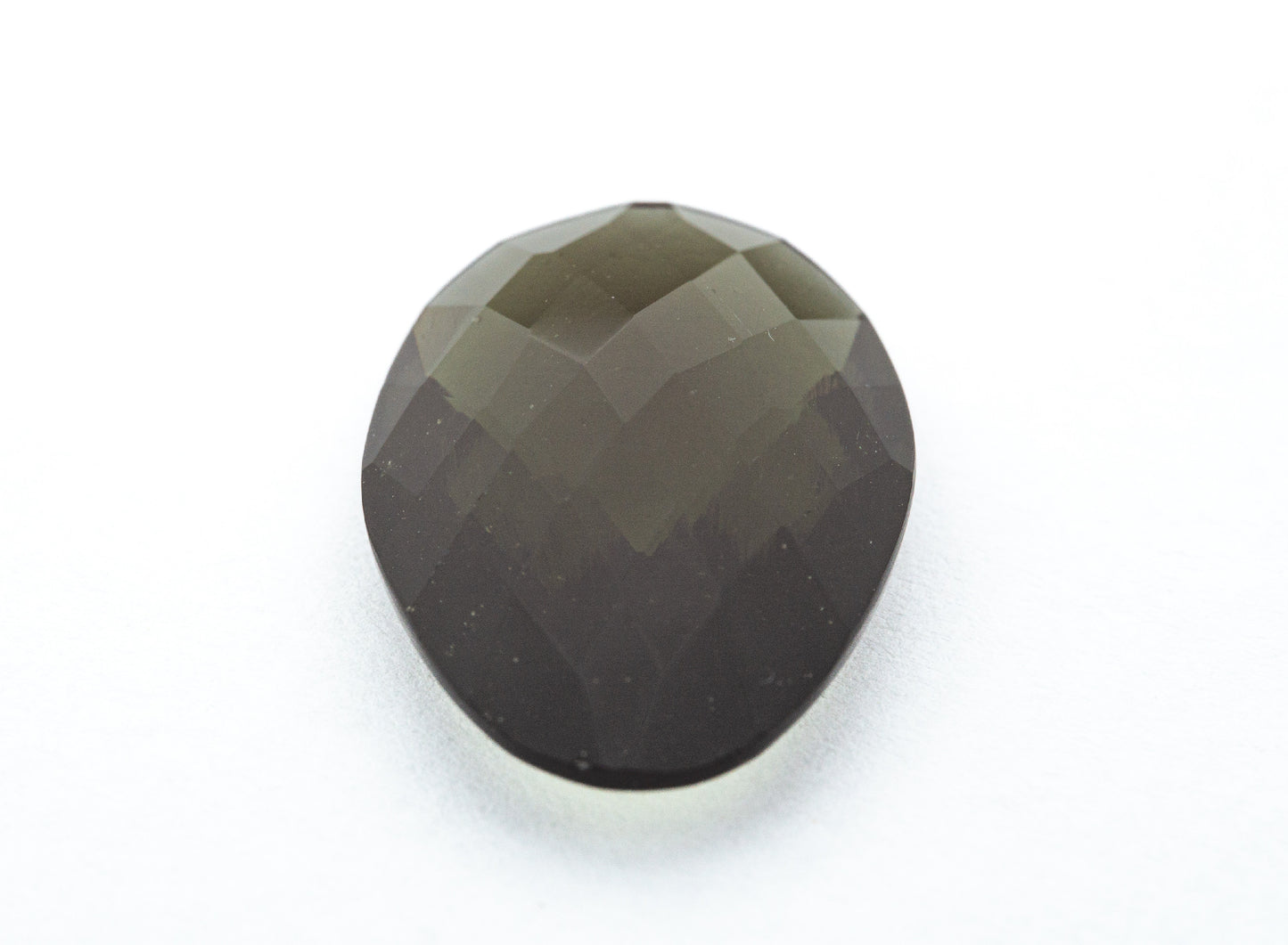 Faceted moldavite