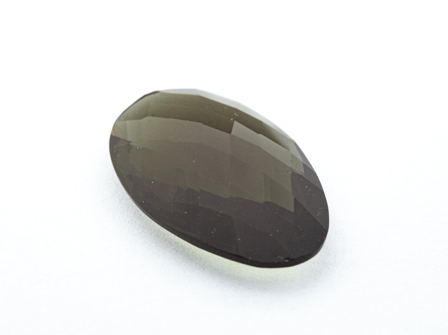 Faceted moldavite