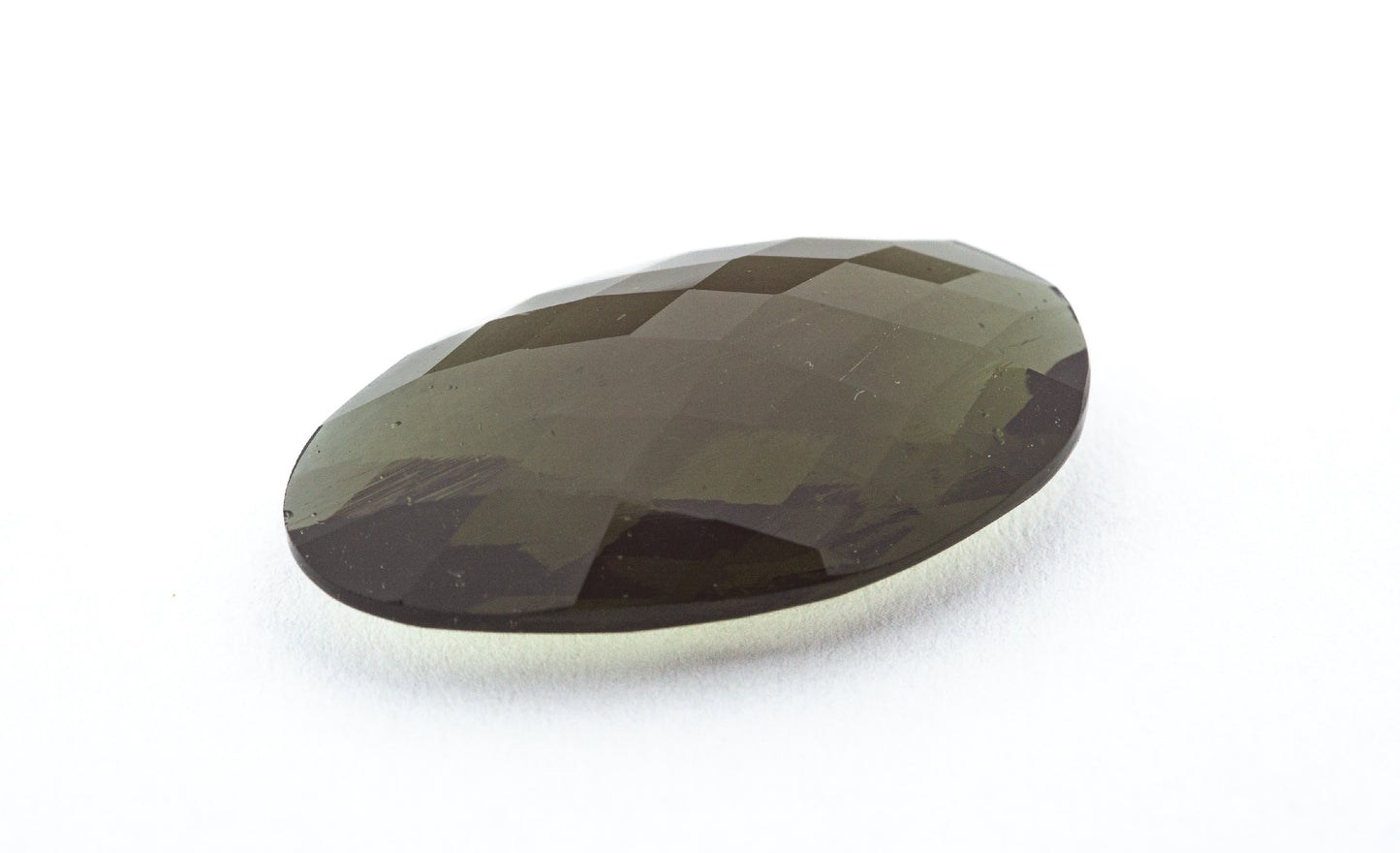 Faceted moldavite