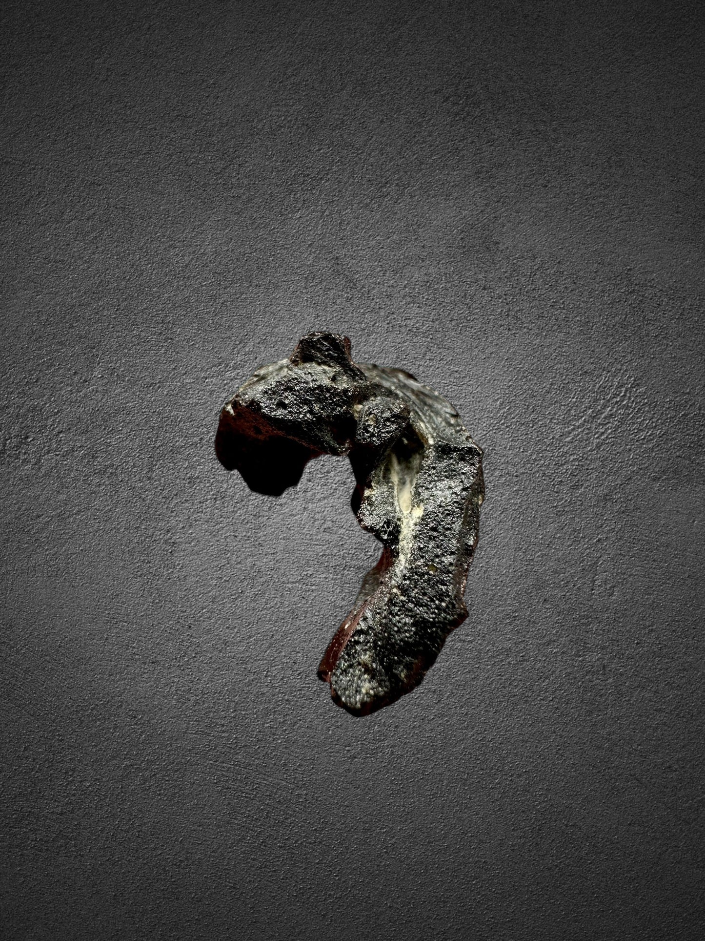 Irgizite in box – Zhamanshin, Kazakhstan – IR001