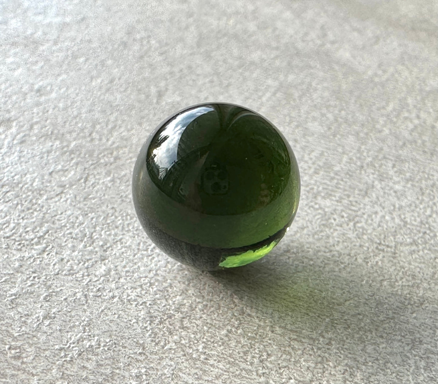 Moldavite Faccettata – sfera – BV033