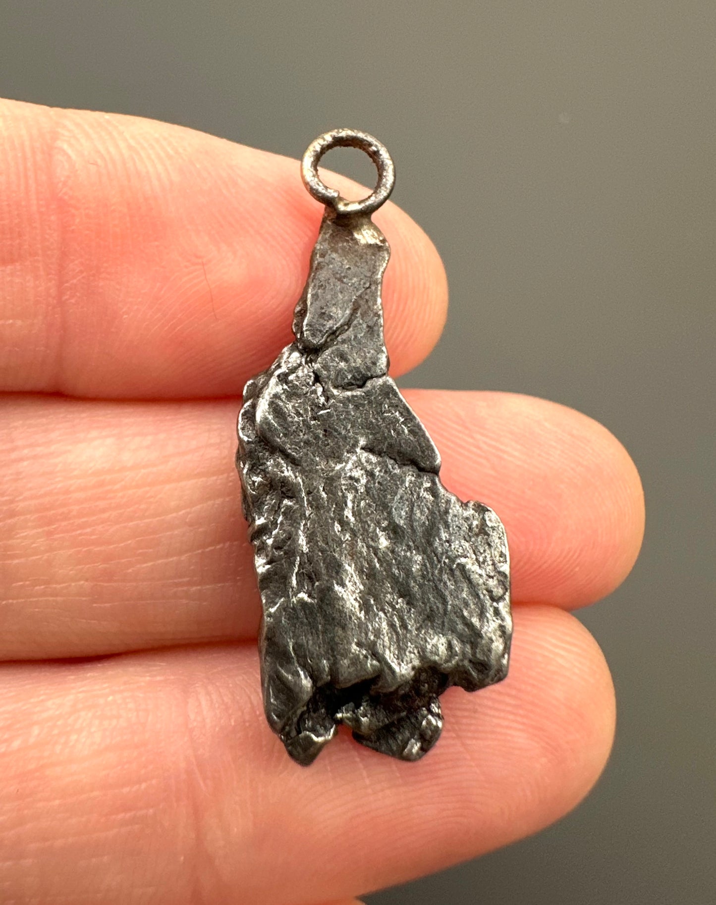 Pendente con meteorite ferroso – P/ZM023
