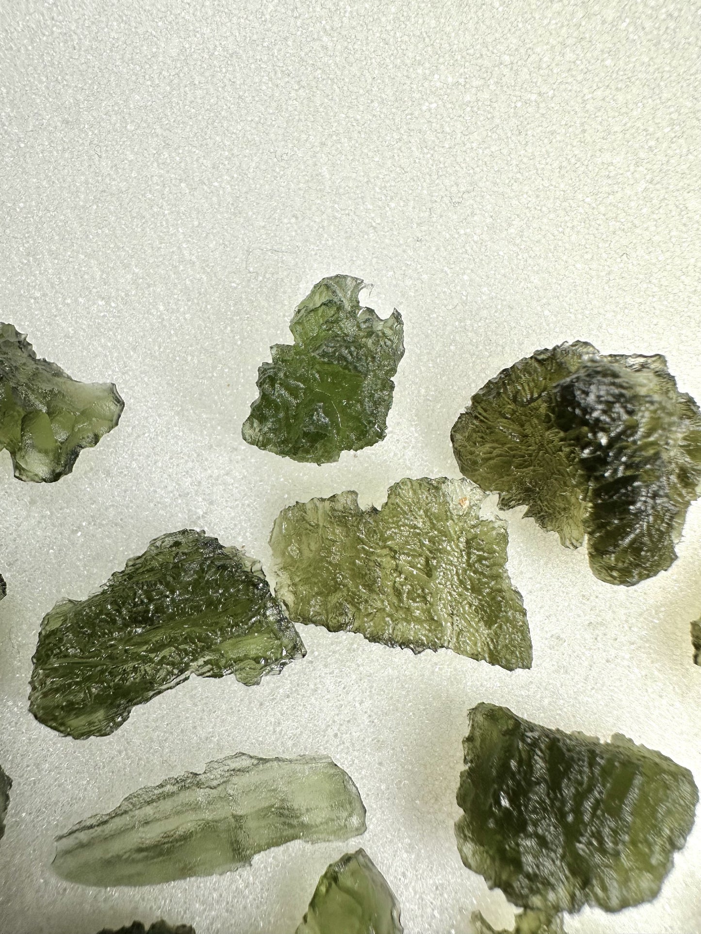 Frammenti di Moldavite – 58g – VV09