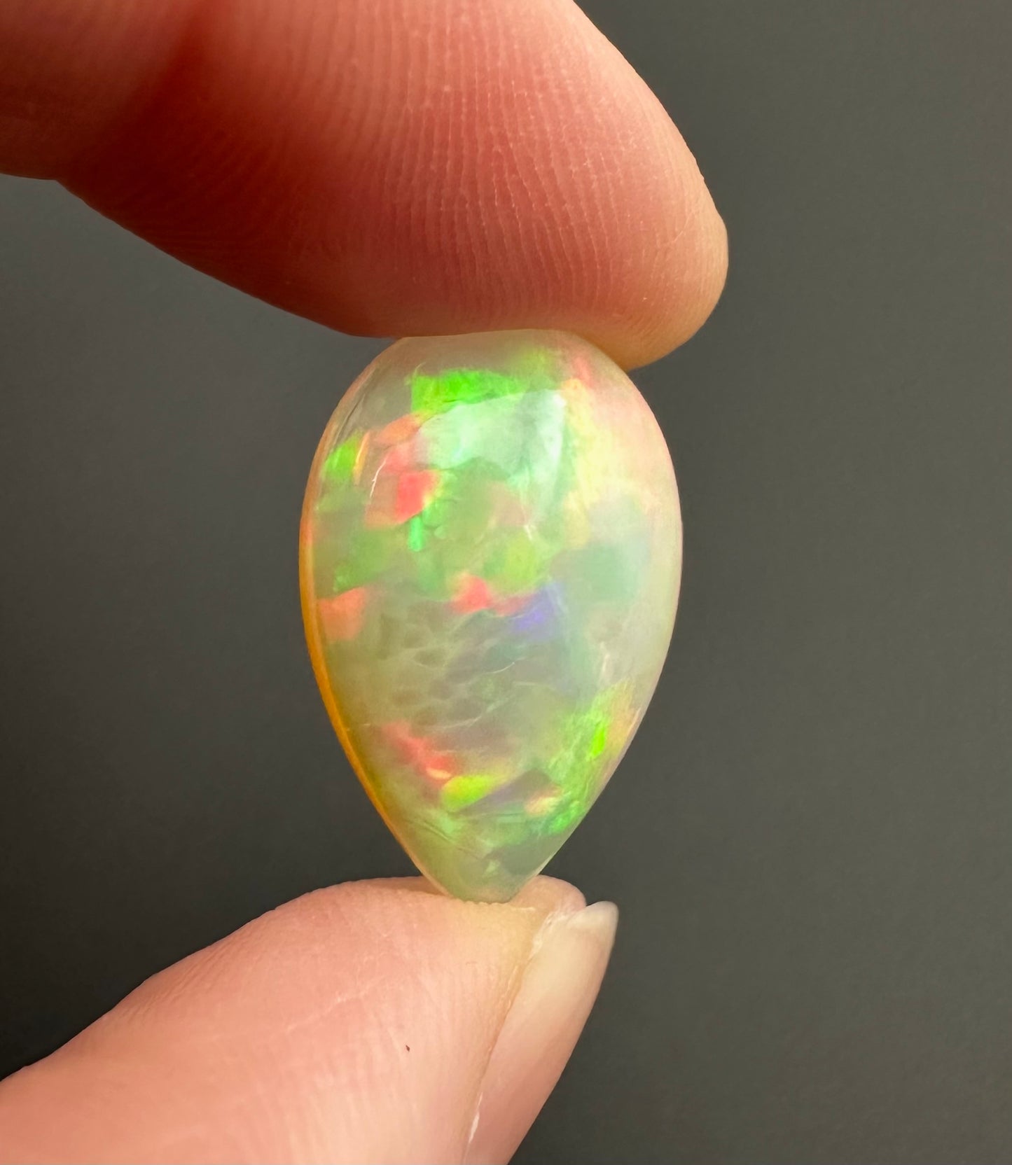 Opale Prezioso – Cabochon – Welo, Ethiopia – OPK009