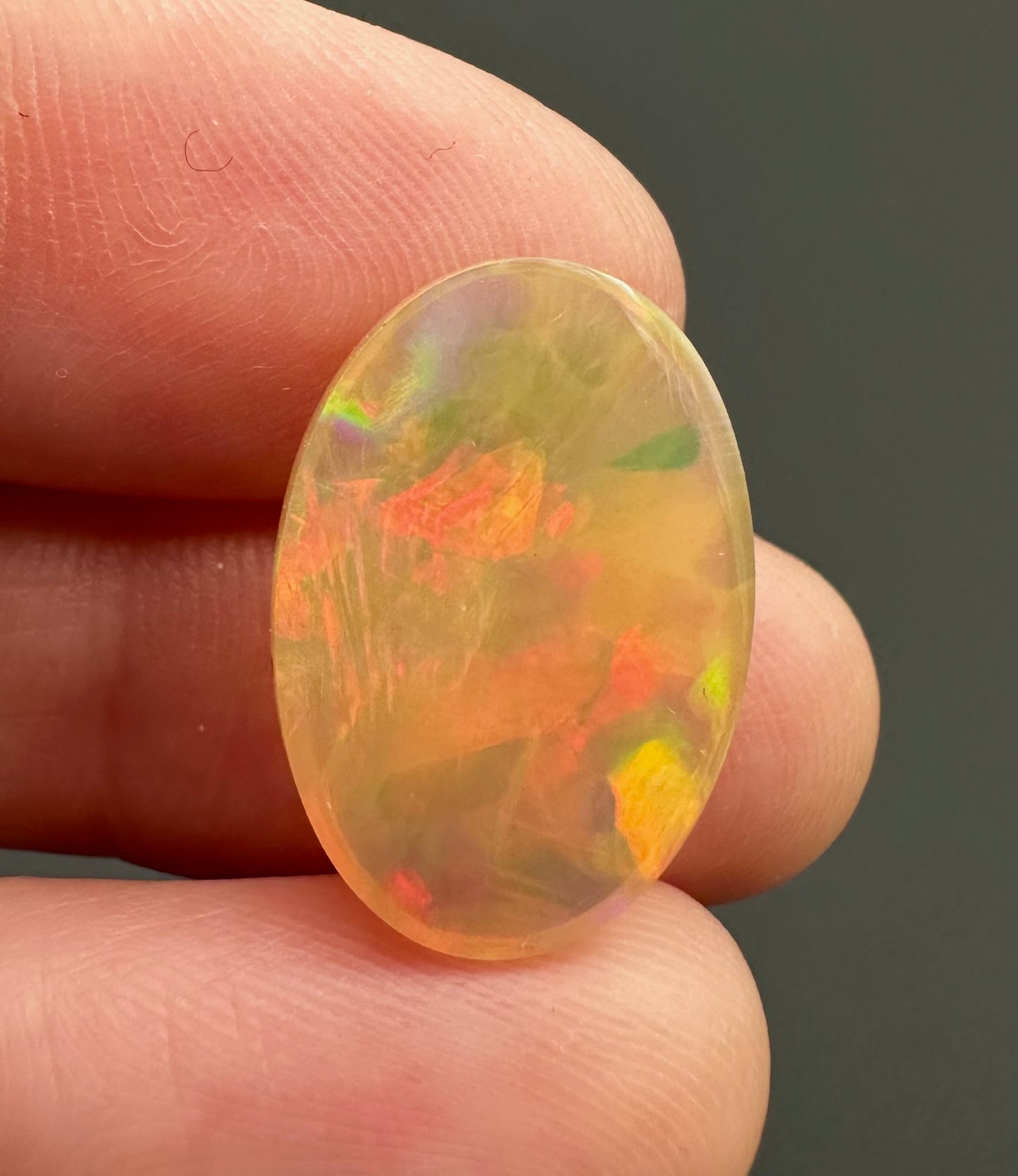 Opale Prezioso – Cabochon – Welo, Ethiopia – OPK011
