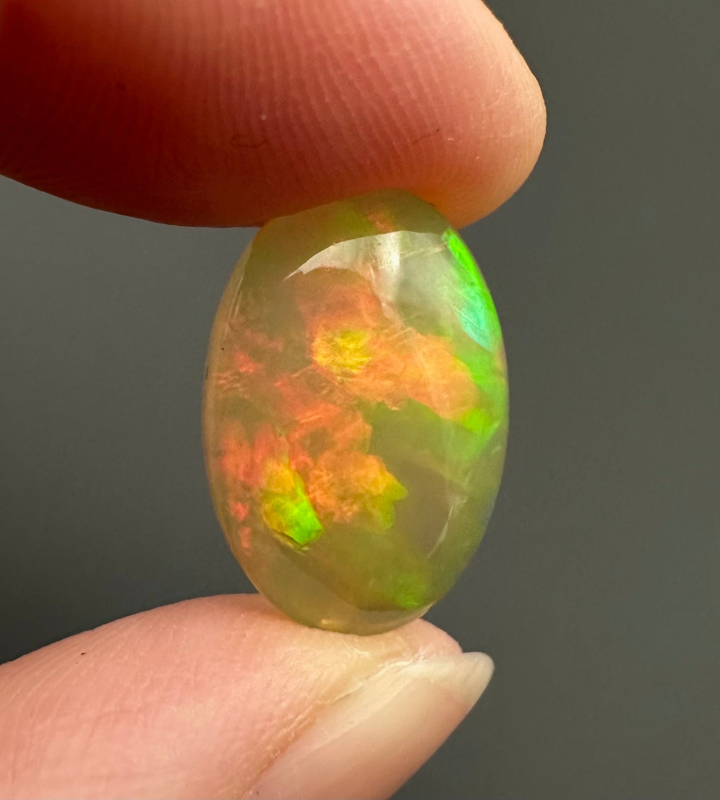 Opale Prezioso – Cabochon – Welo, Ethiopia – OPK011
