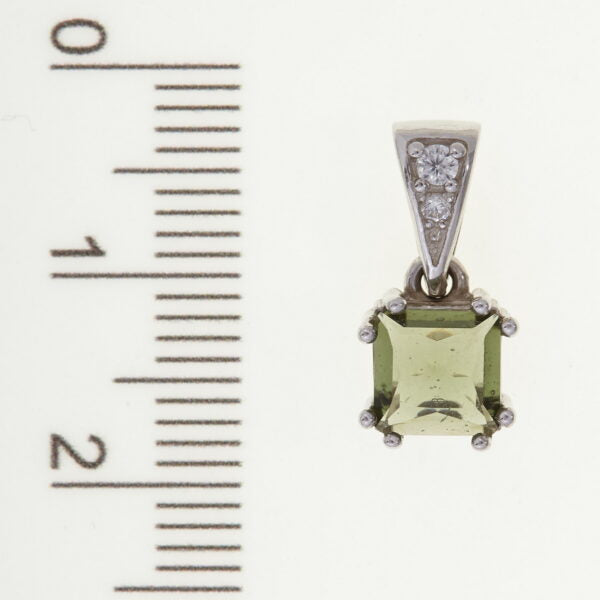 Pendente in argento con moldavite e zirconi 1020Z