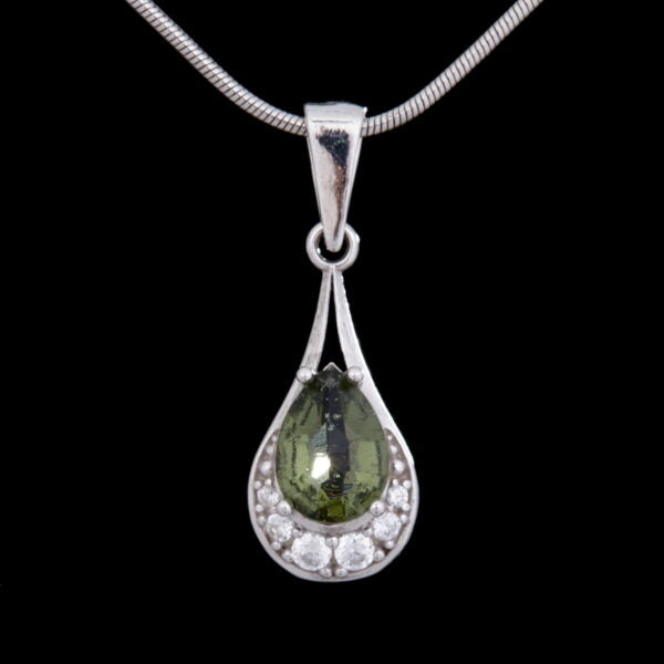 Pendente in argento con moldavite e zirconi 1064