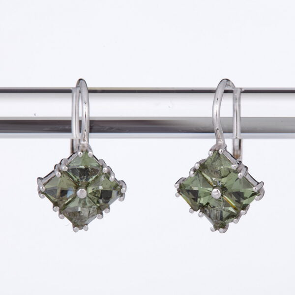 Orecchini in argento con moldaviti 3535