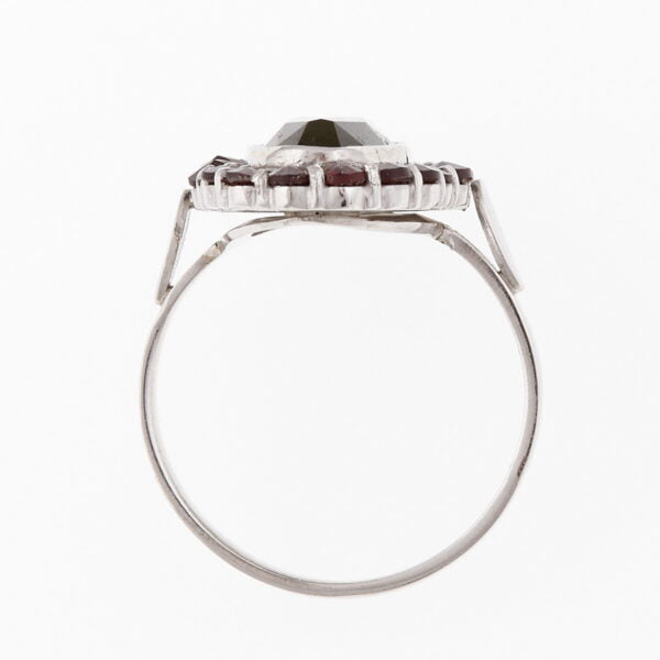 Anello in argento con moldavite e granati 007