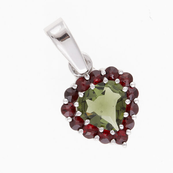 Pendente in argento con moldavite e granati – cuore 025