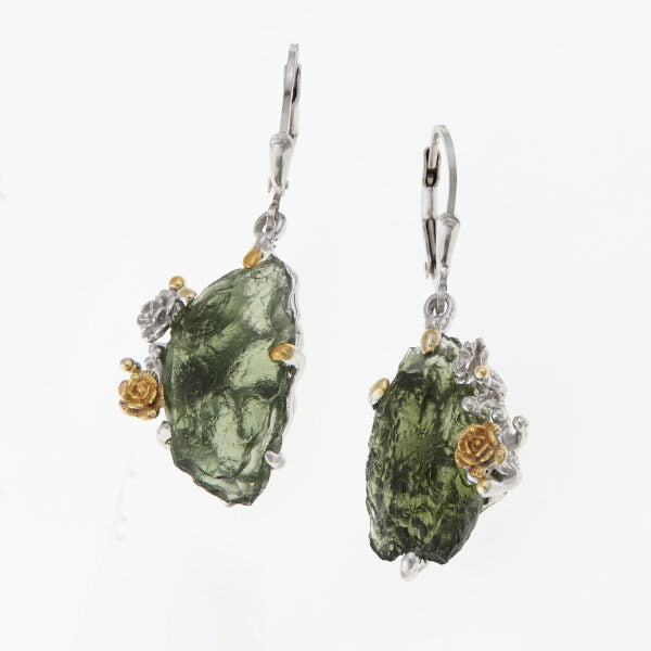 Orecchini in argento con natural moldaviti 9710