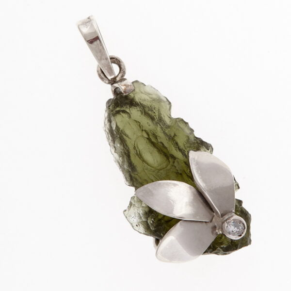 Pendente in argento con moldavite e zirconi 7975