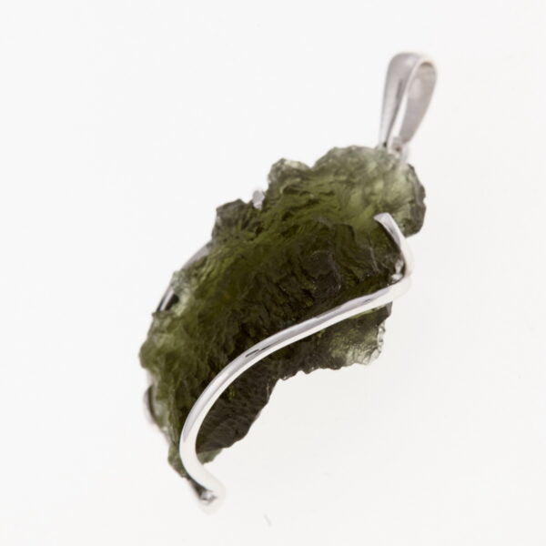 Pendente in oro con a moldavite 8314