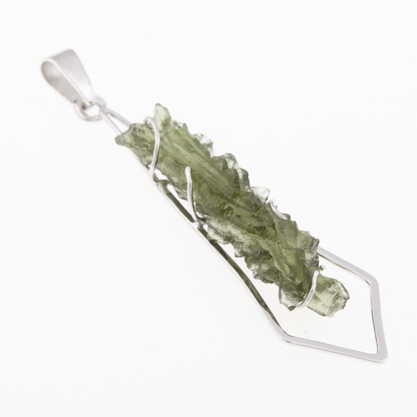 Pendente in oro con a moldavite – Pendulum 7823