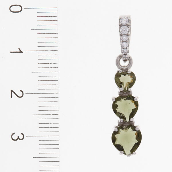 Pendente in argento con moldavite e zirconi – cuore 228