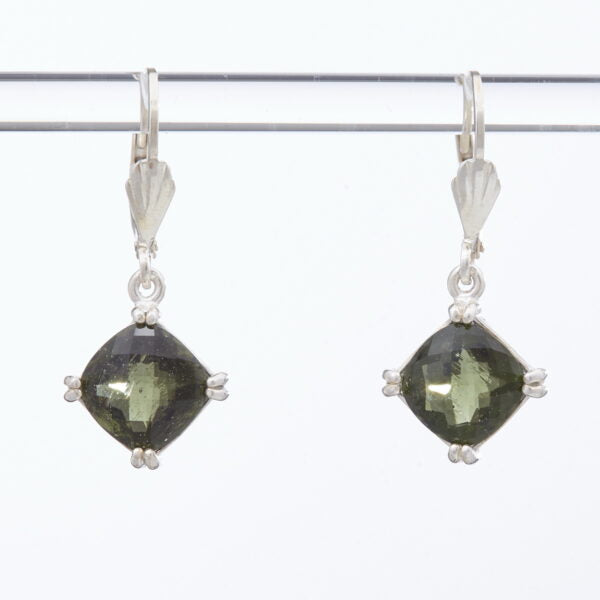 Orecchini in argento con moldaviti 271