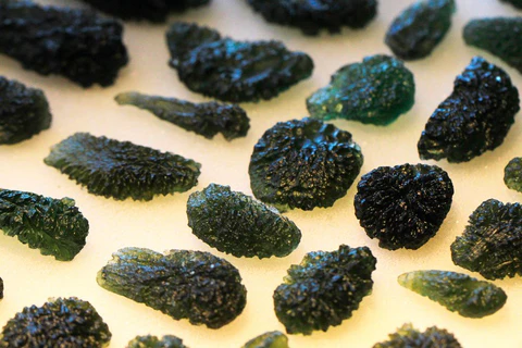 Guida ai Gradi della Moldavite