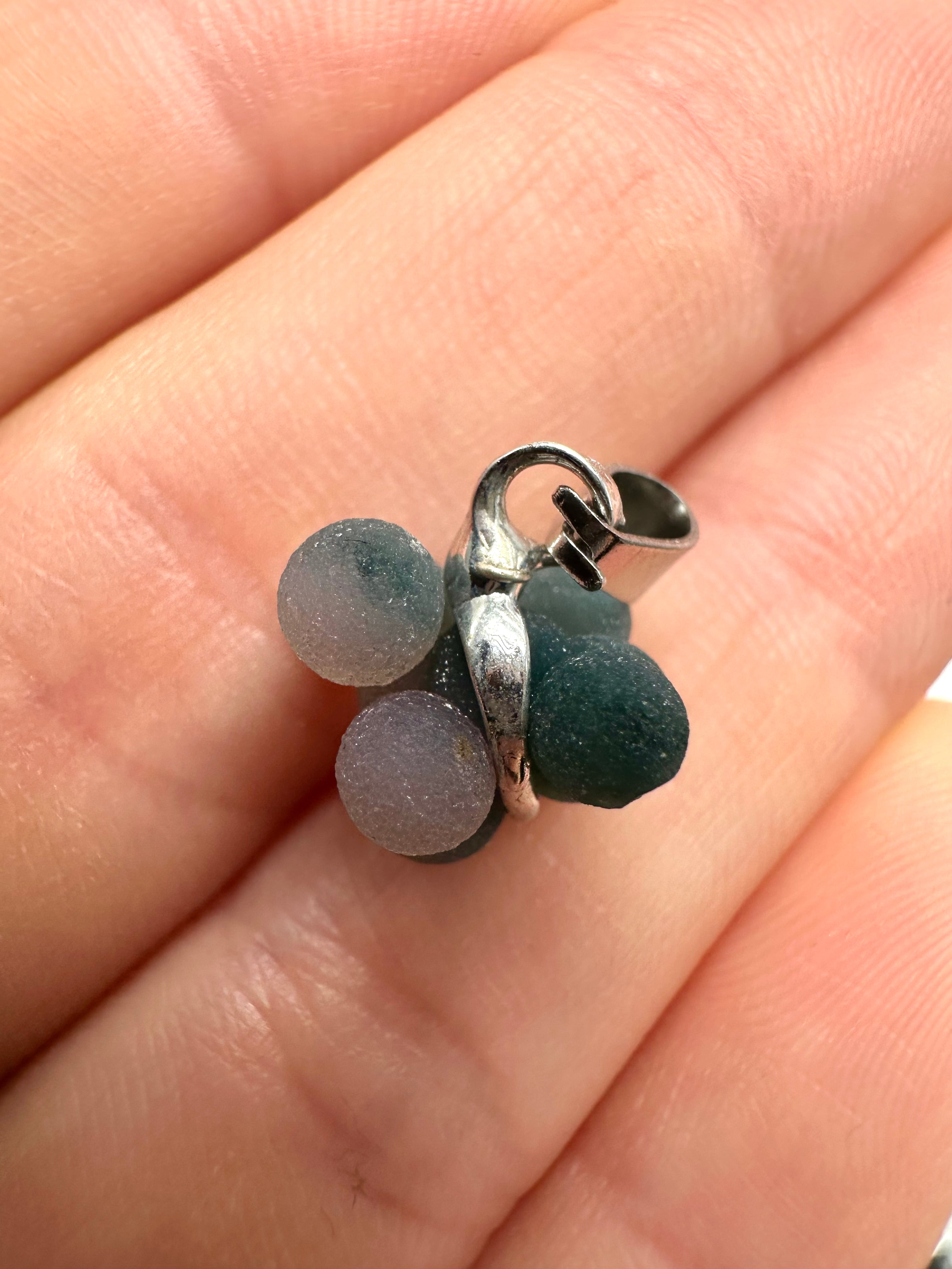 Grape chalcedony pendant - P/HCH49