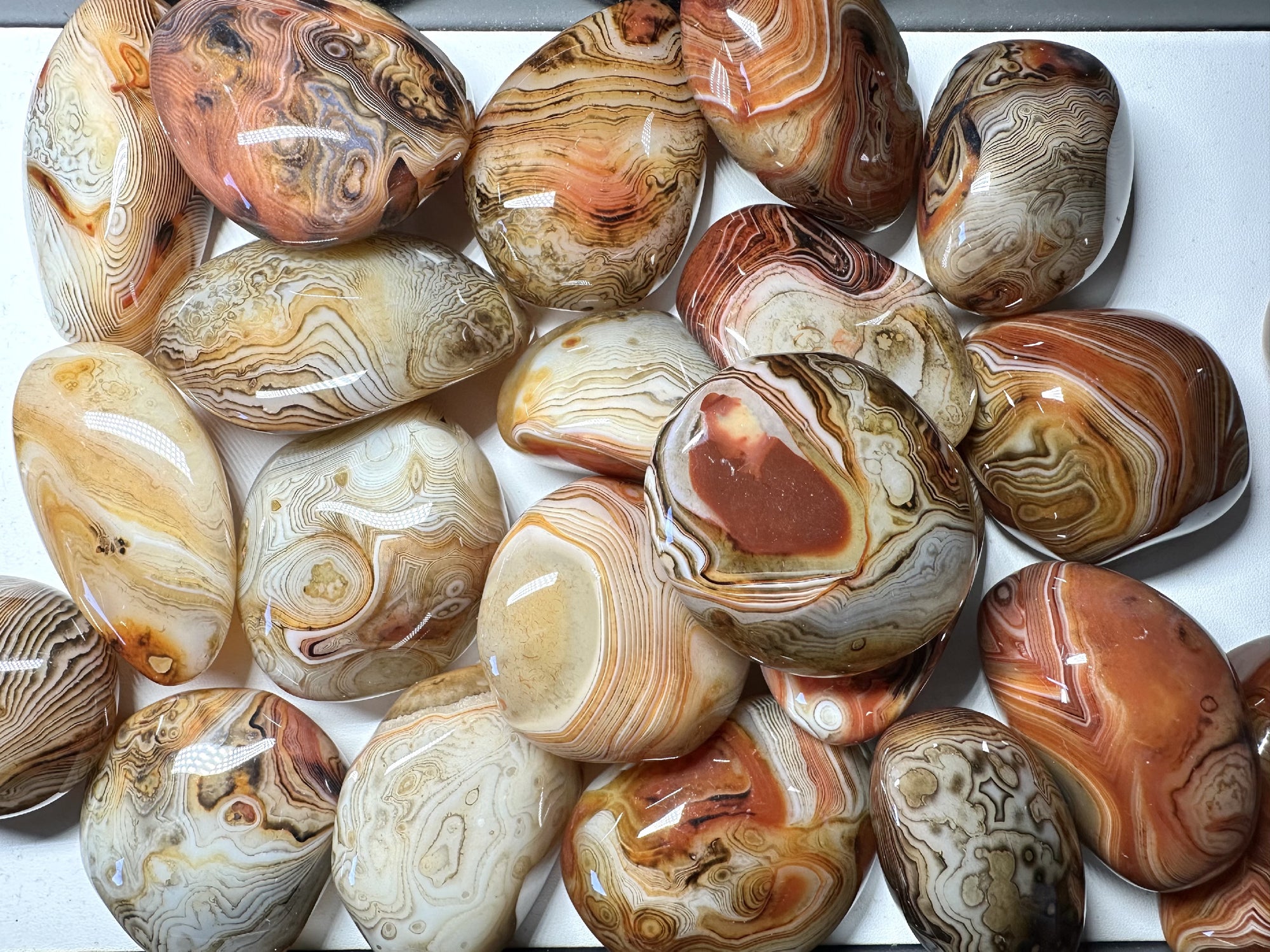 Tumbled agate – Madagascar – 5 kg (6-8 cm)