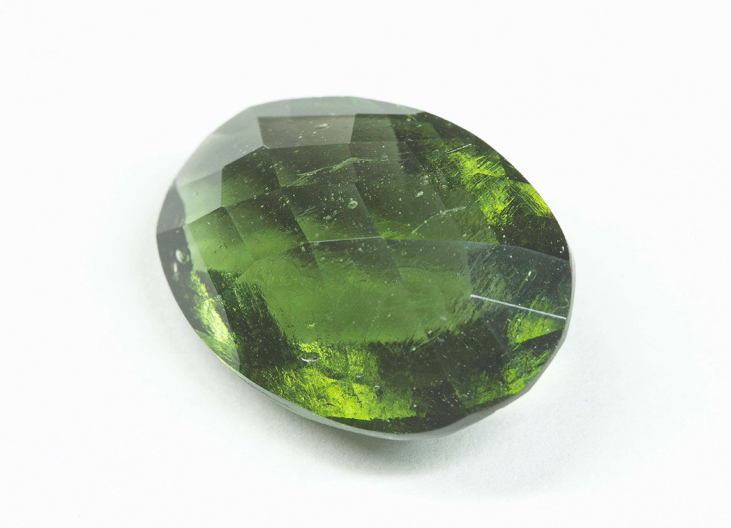 Faceted moldavite 12,4ct - BV023