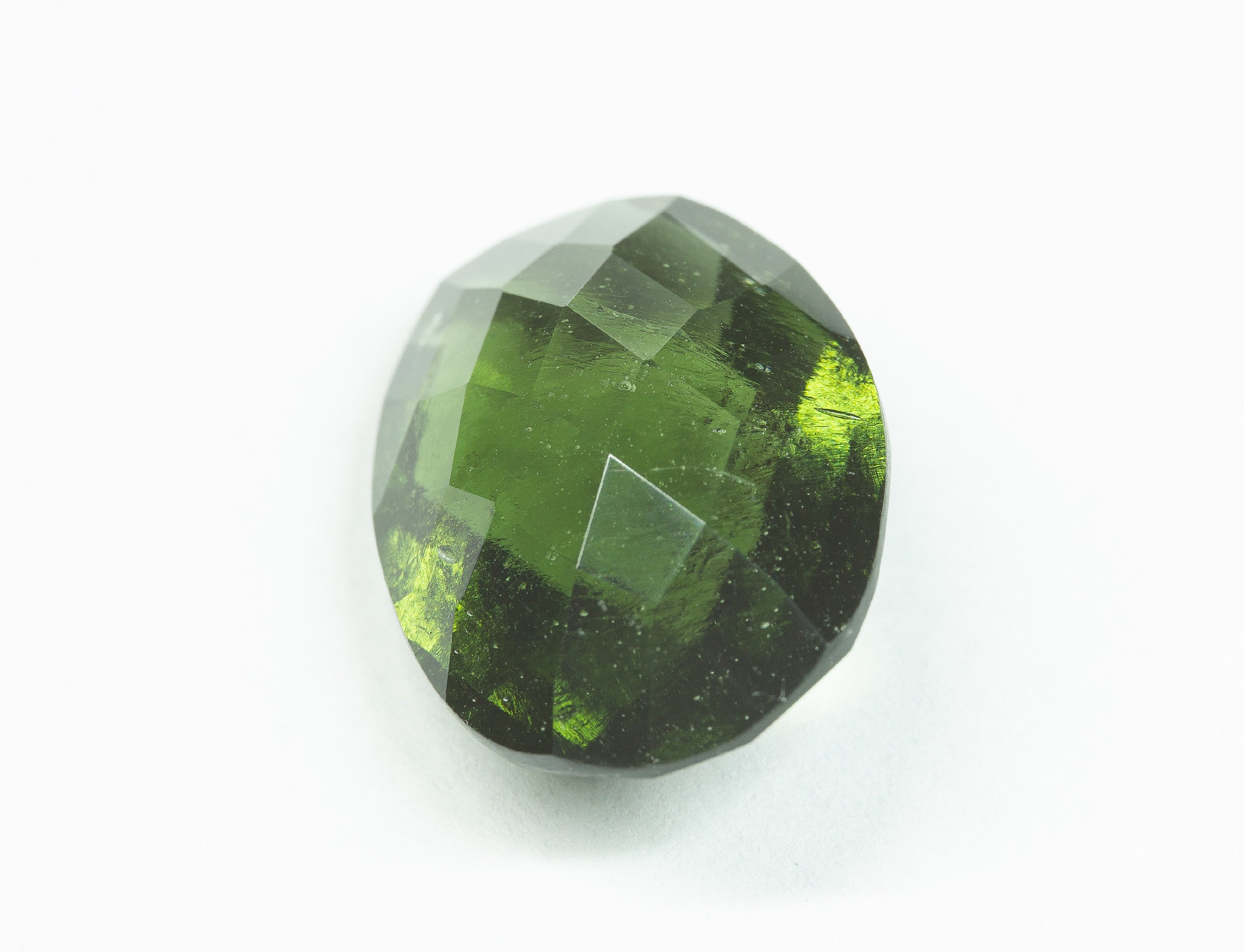 Faceted moldavite 12,4ct - BV023