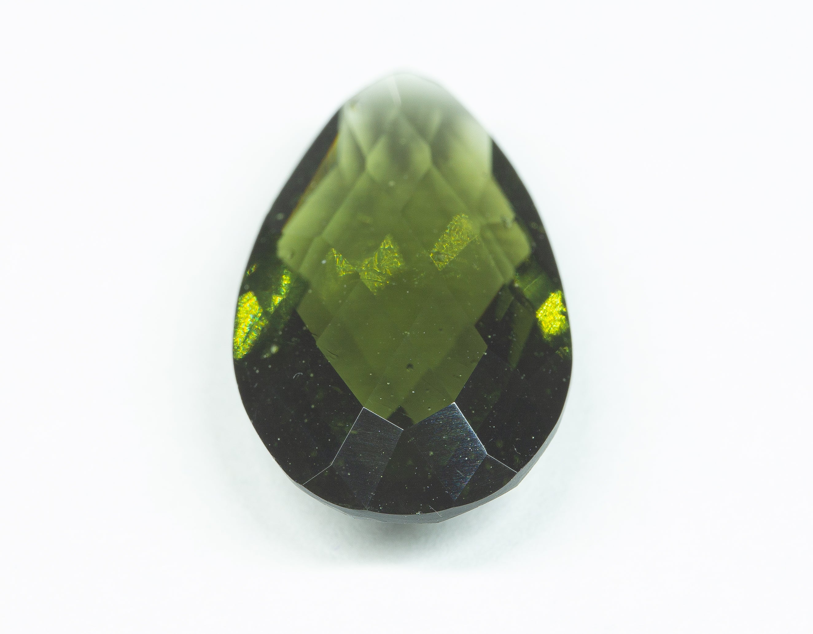 Faceted moldavite 7,15ct - BV026