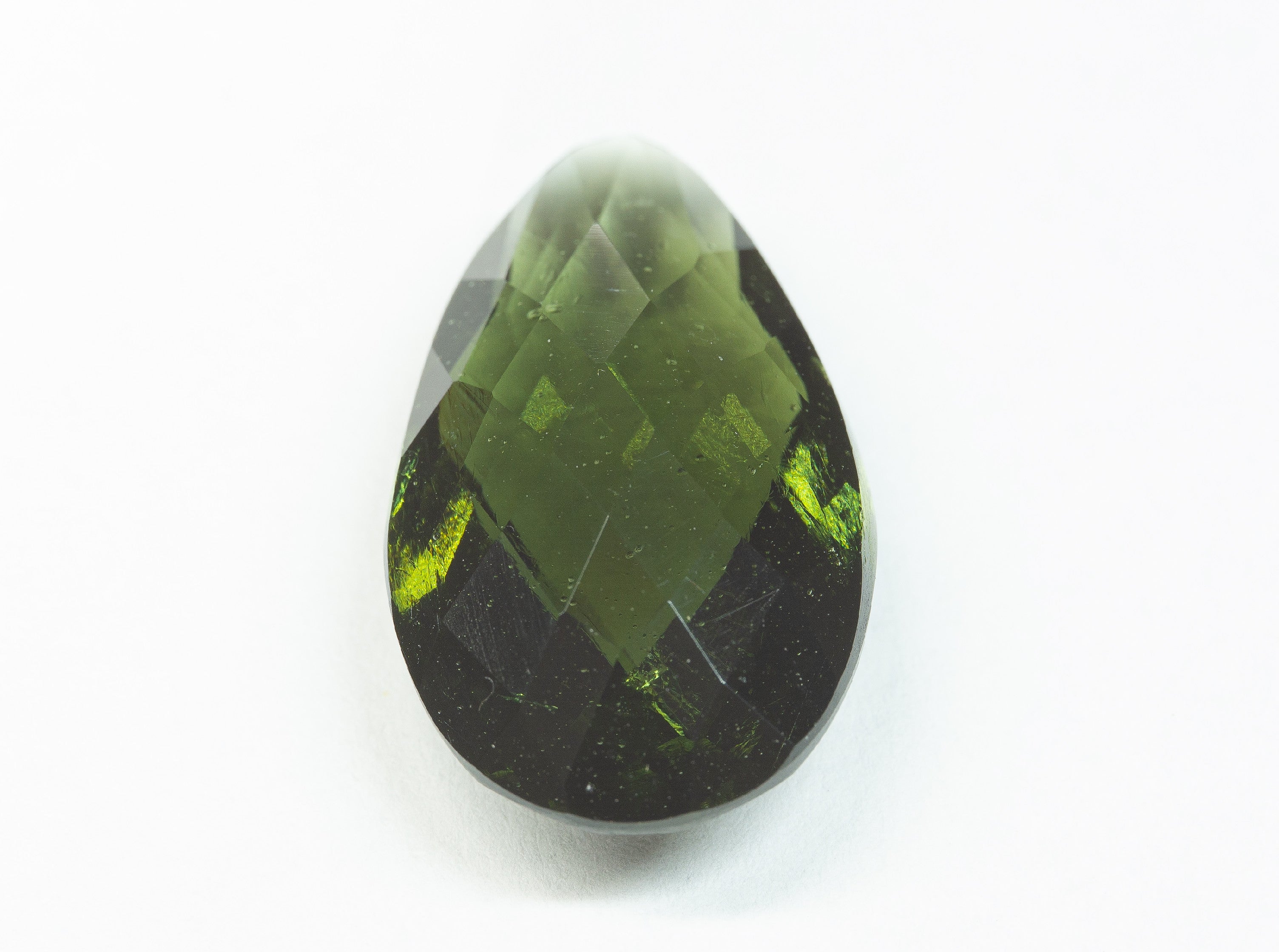 Faceted moldavite 12,6ct - BV028
