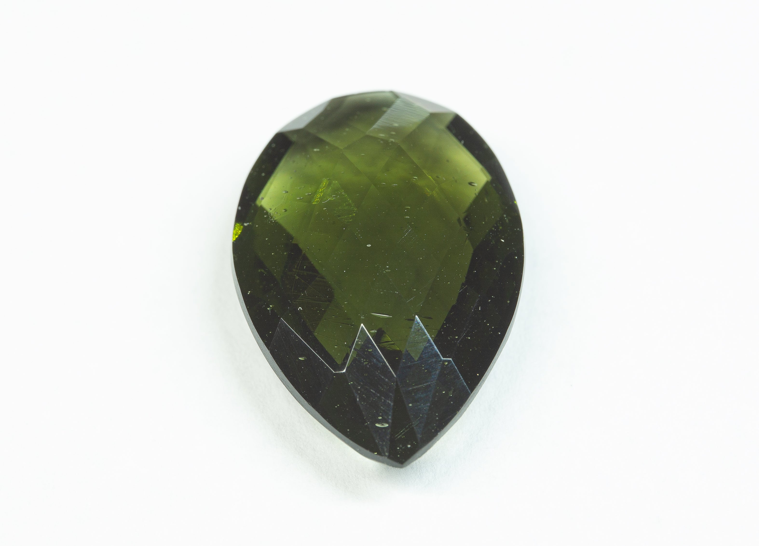 Faceted moldavite 8,95ct - BV029