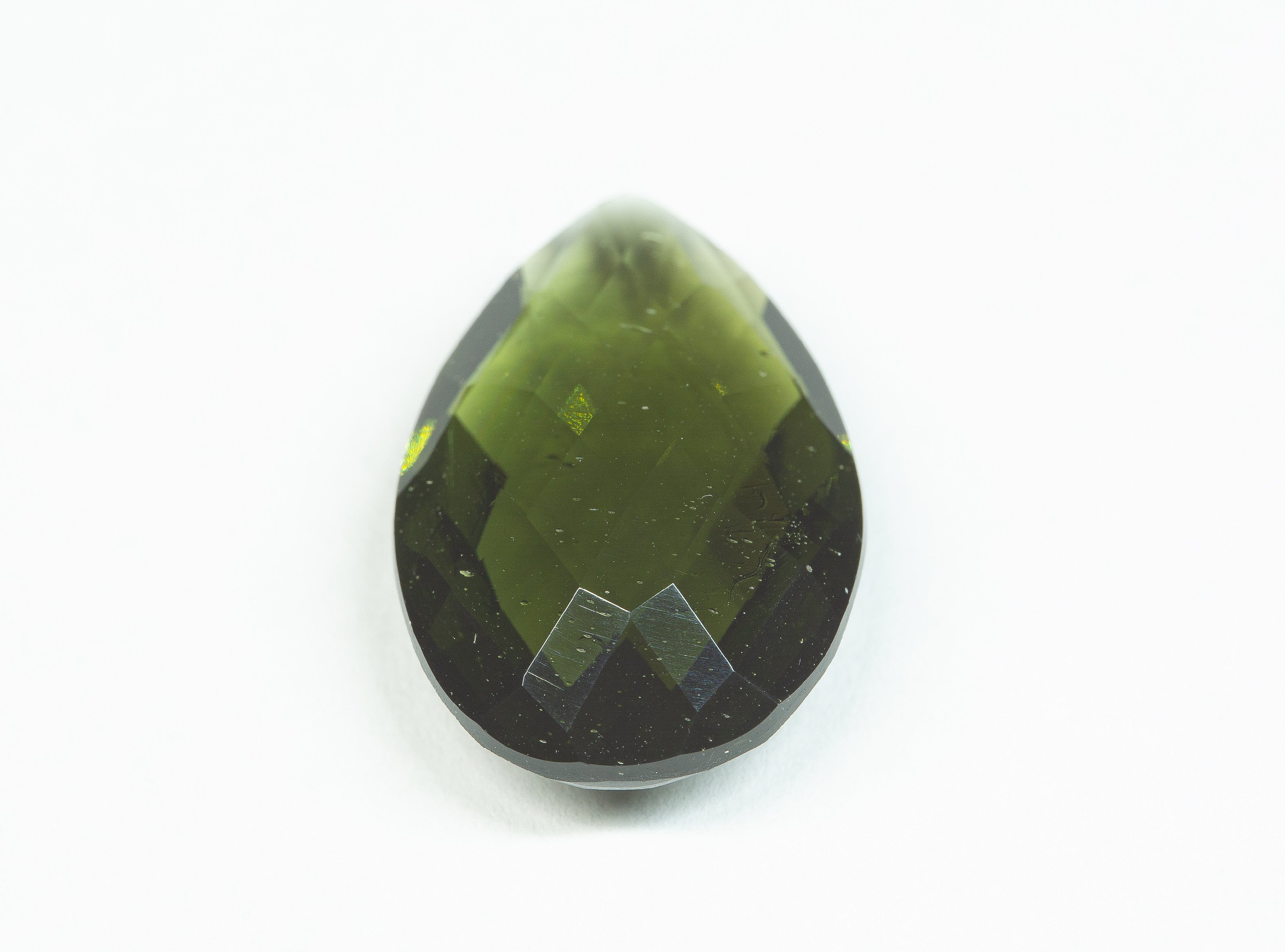 Faceted moldavite 8,95ct - BV029