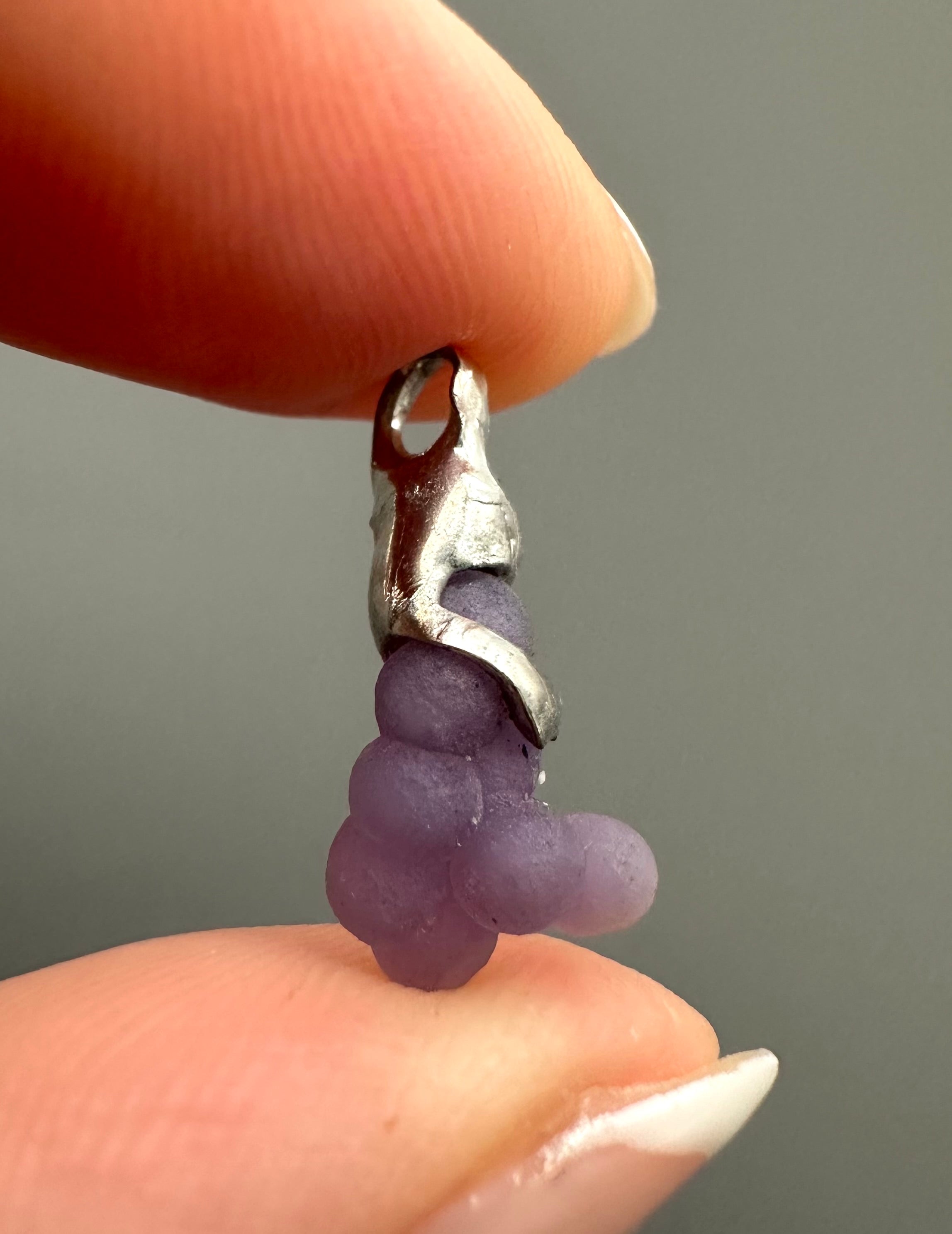Grape chalcedony pendant - P/HCH51