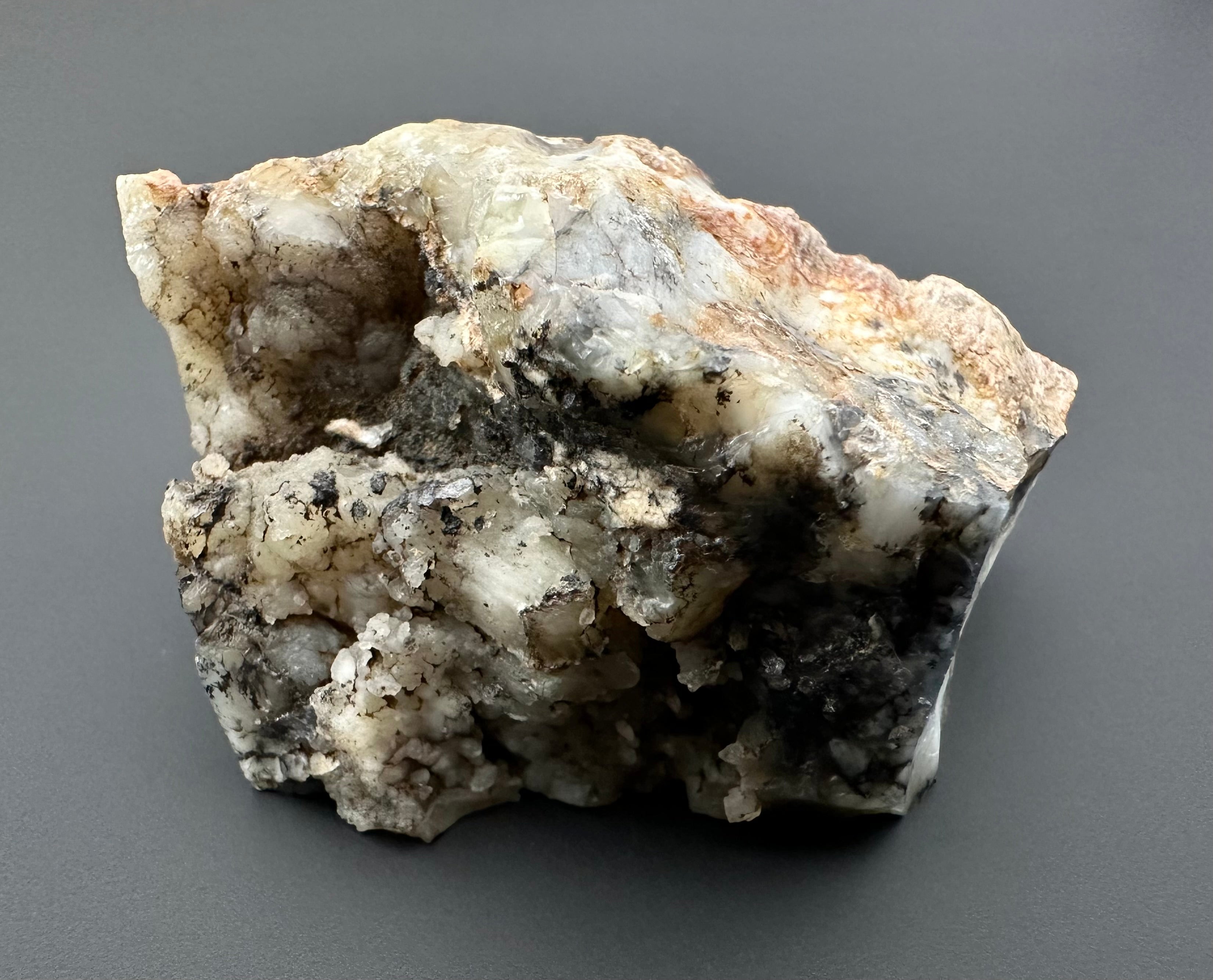 Opal – Bohouskovice, CZ - OPL014