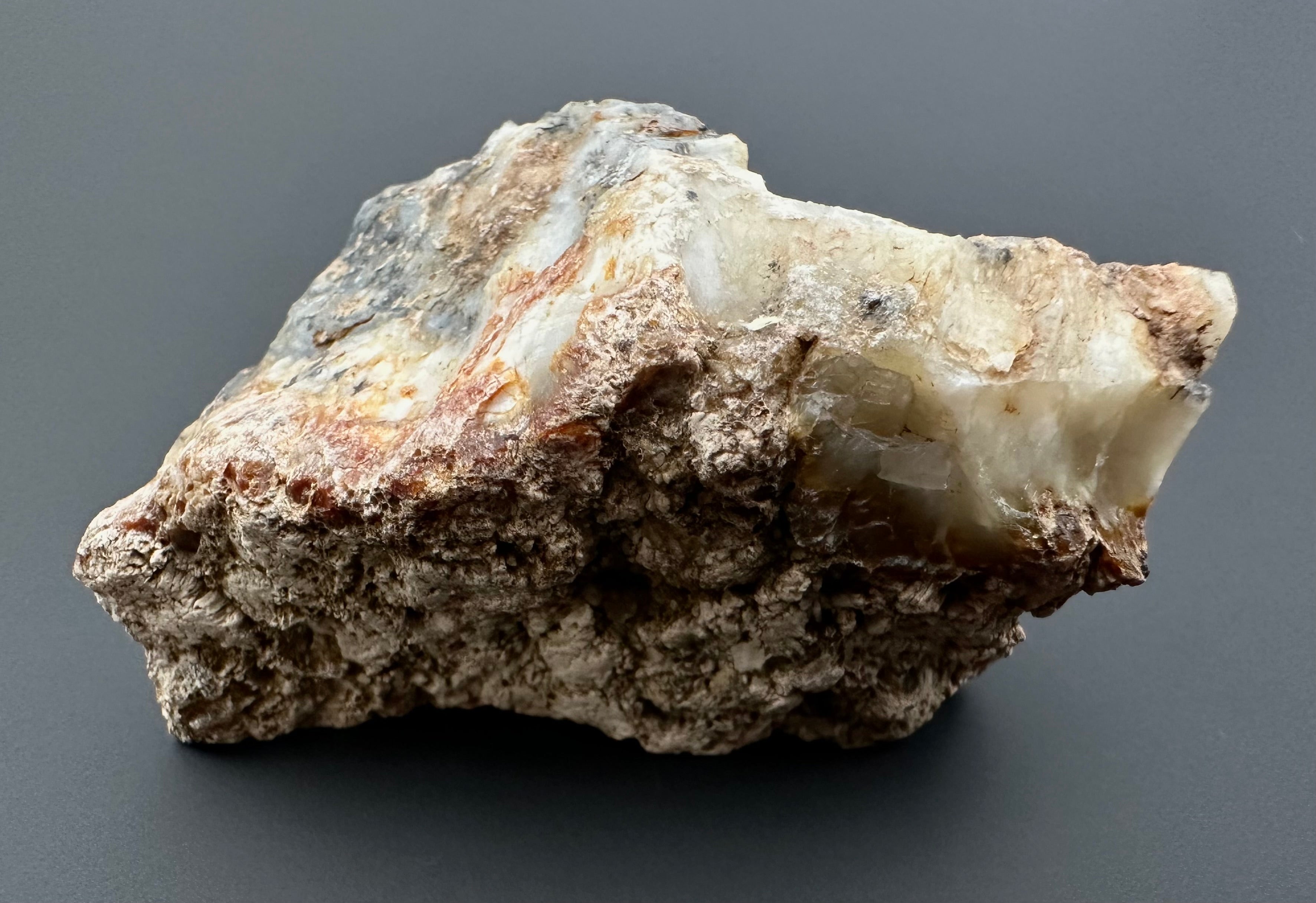 Opal – Bohouskovice, CZ - OPL014