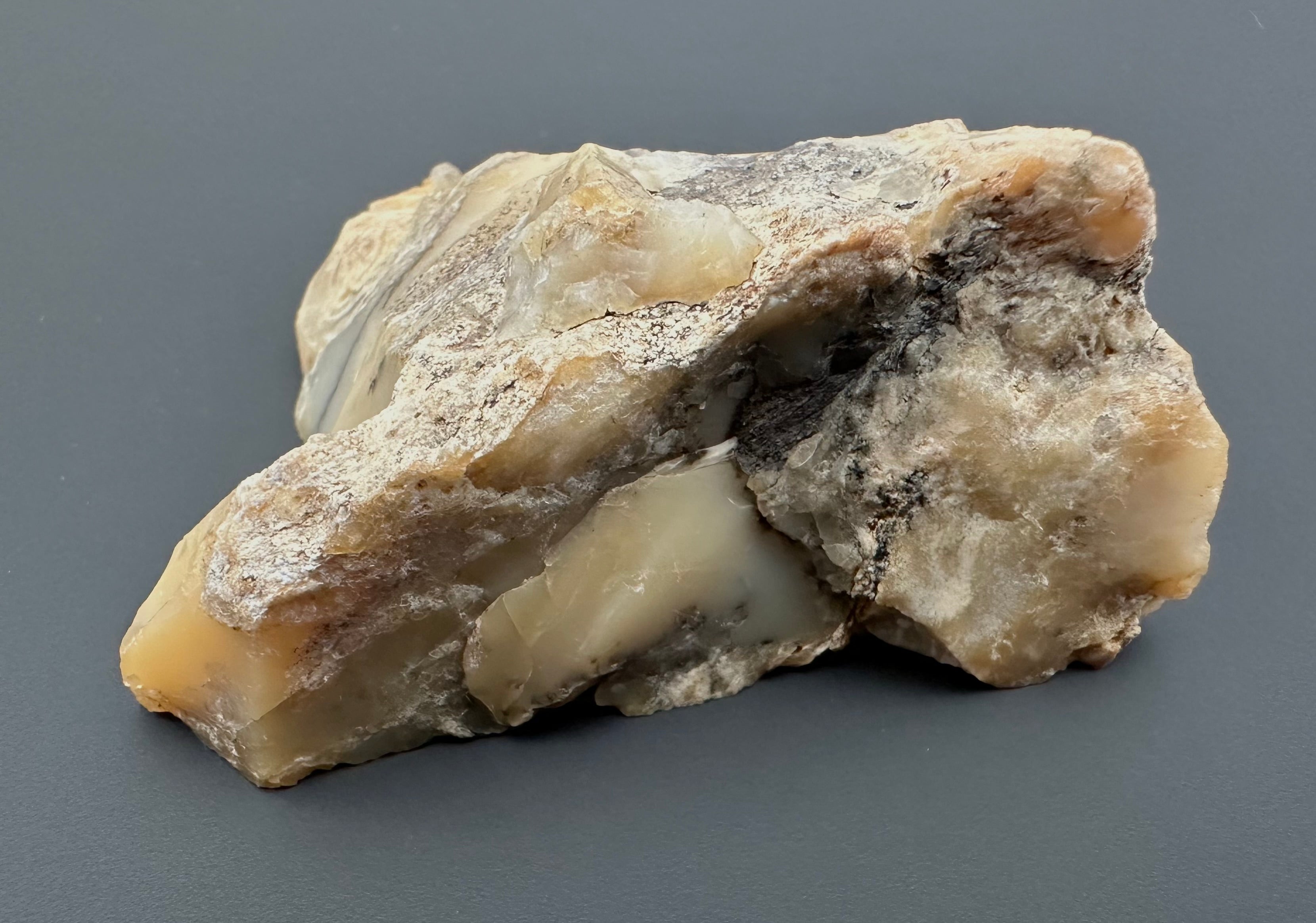 Opal – Bohouskovice, CZ - OPL015