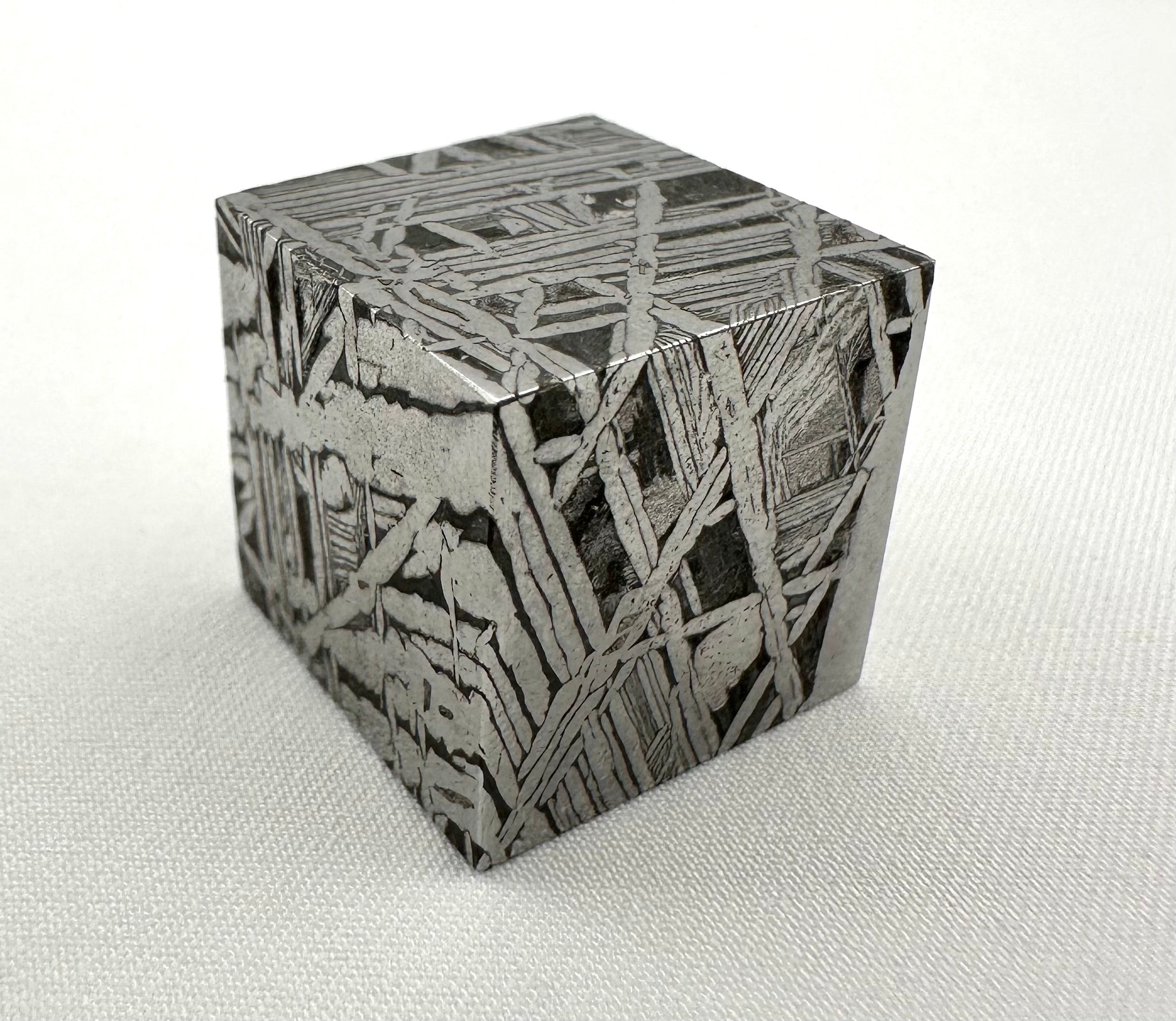Meteorite Aletai Cube 20,7 mm – Xinjiang, China