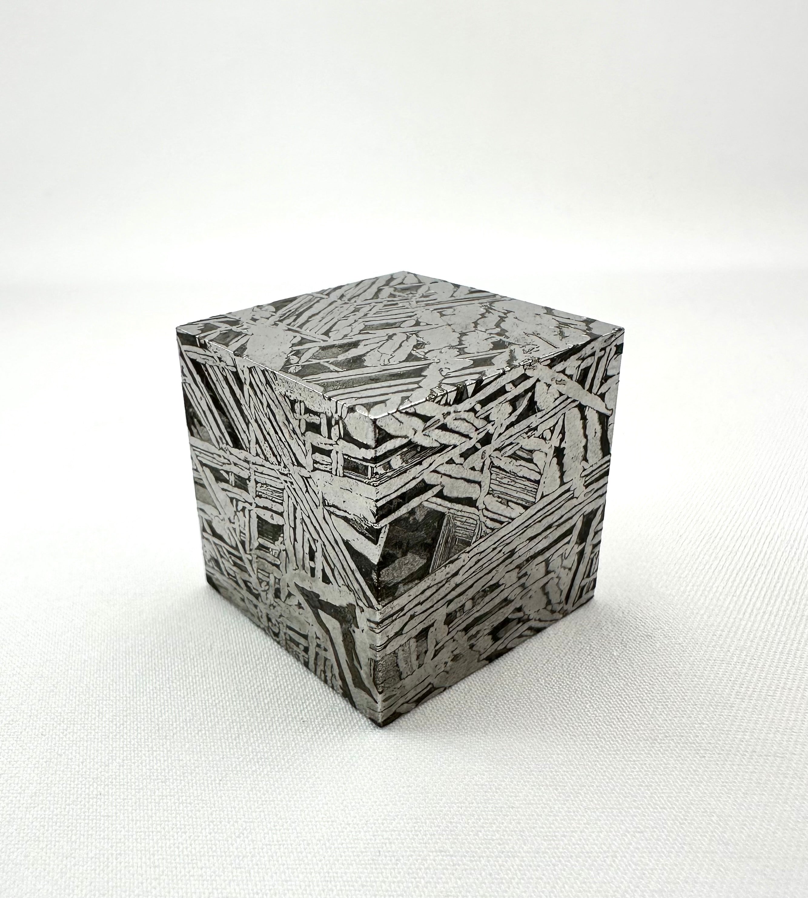 Meteorite Aletai Cube 27,9 mm – Xinjiang, China - MEAL01