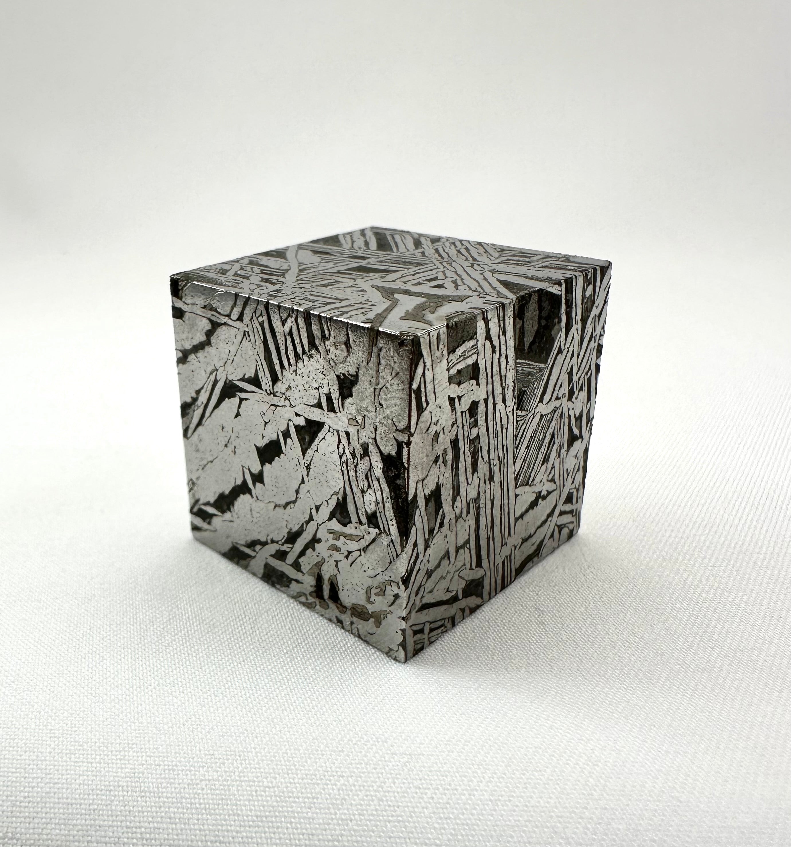 Meteorite Aletai Cube 27,9 mm – Xinjiang, China