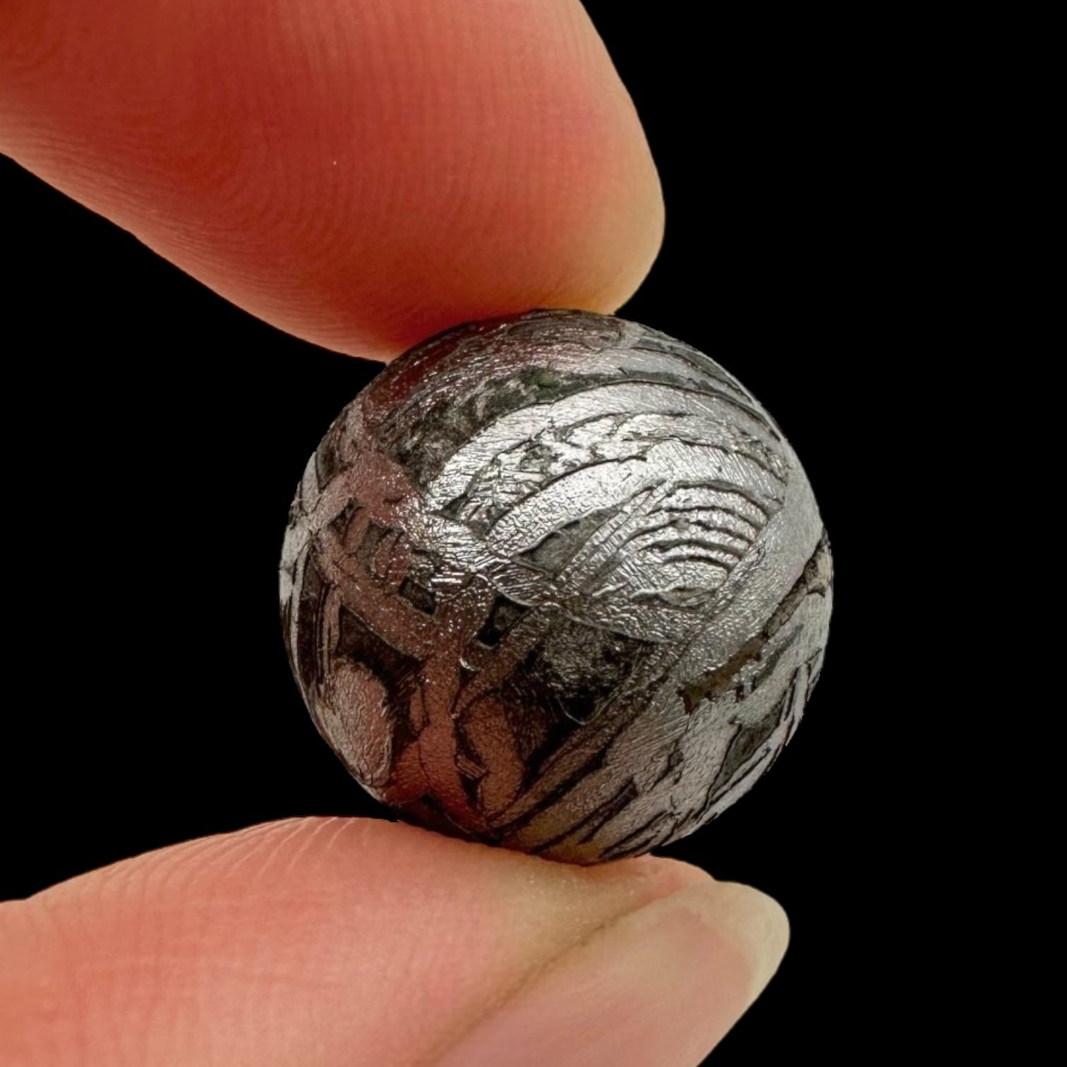 Meteorite Aletai sphere 16 mm – Xinjiang, China - MEAL05