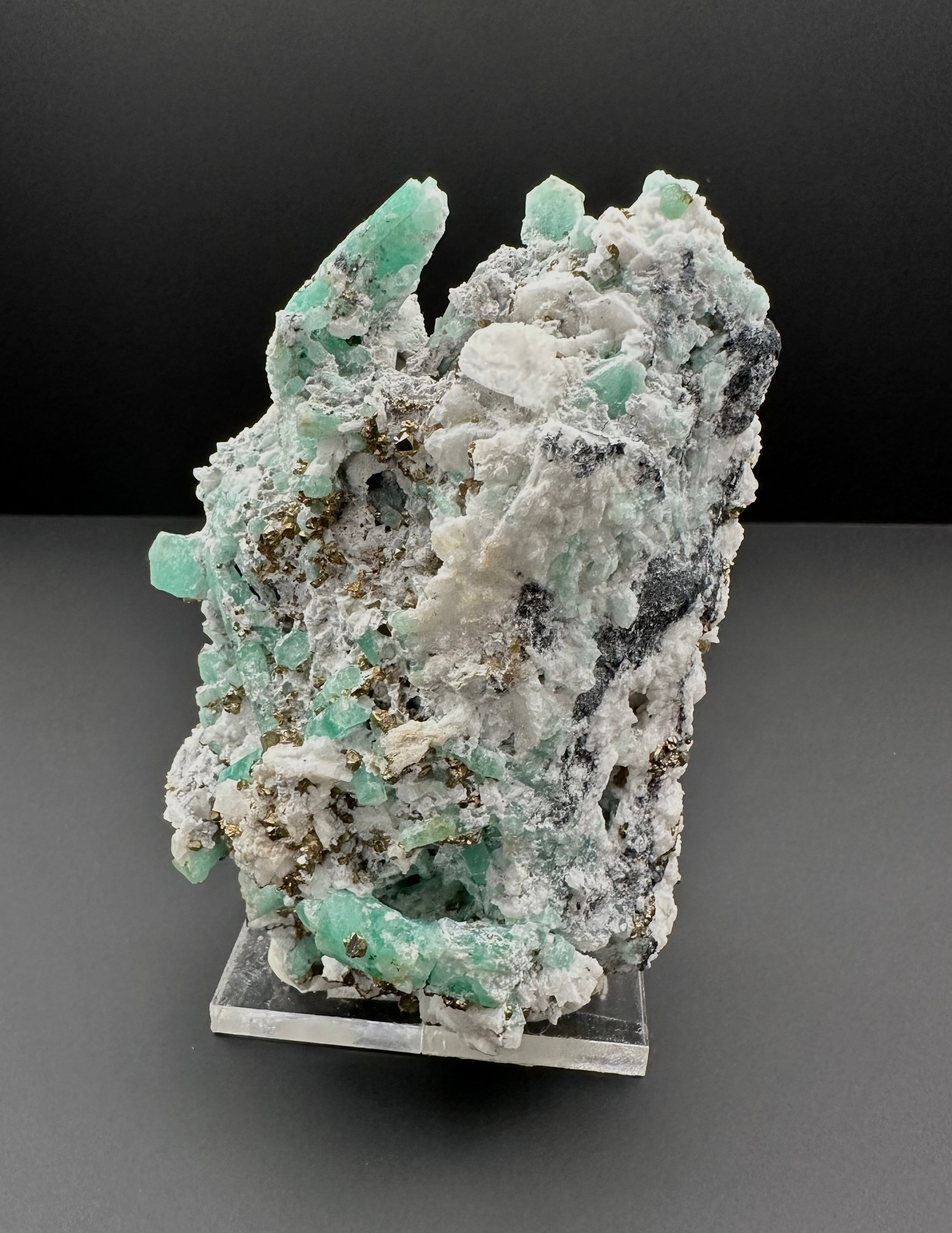 Emerald – Chivor – Boyaca, Colombia - SM058