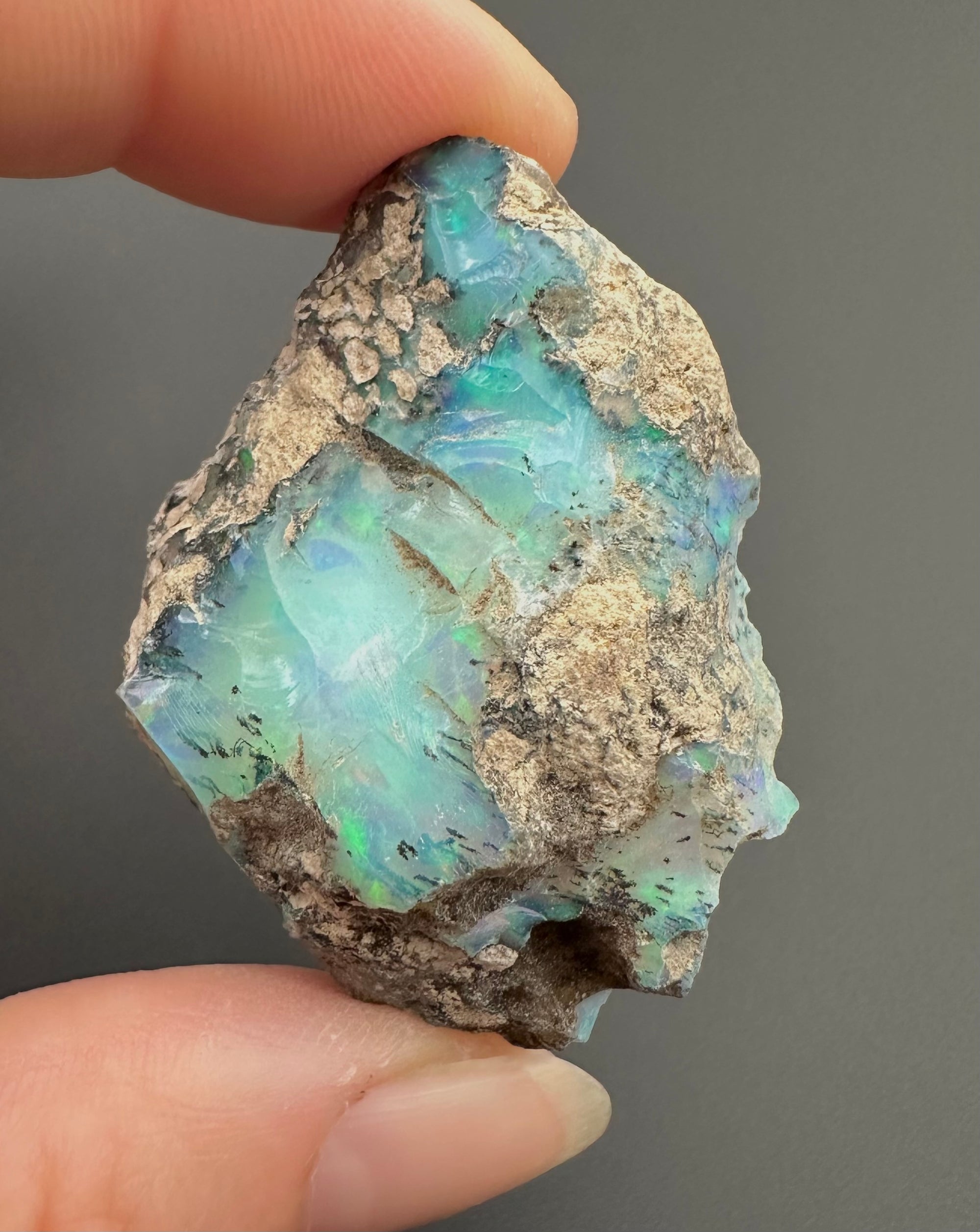 Precious opal 109ct – Welo, Ethiopia