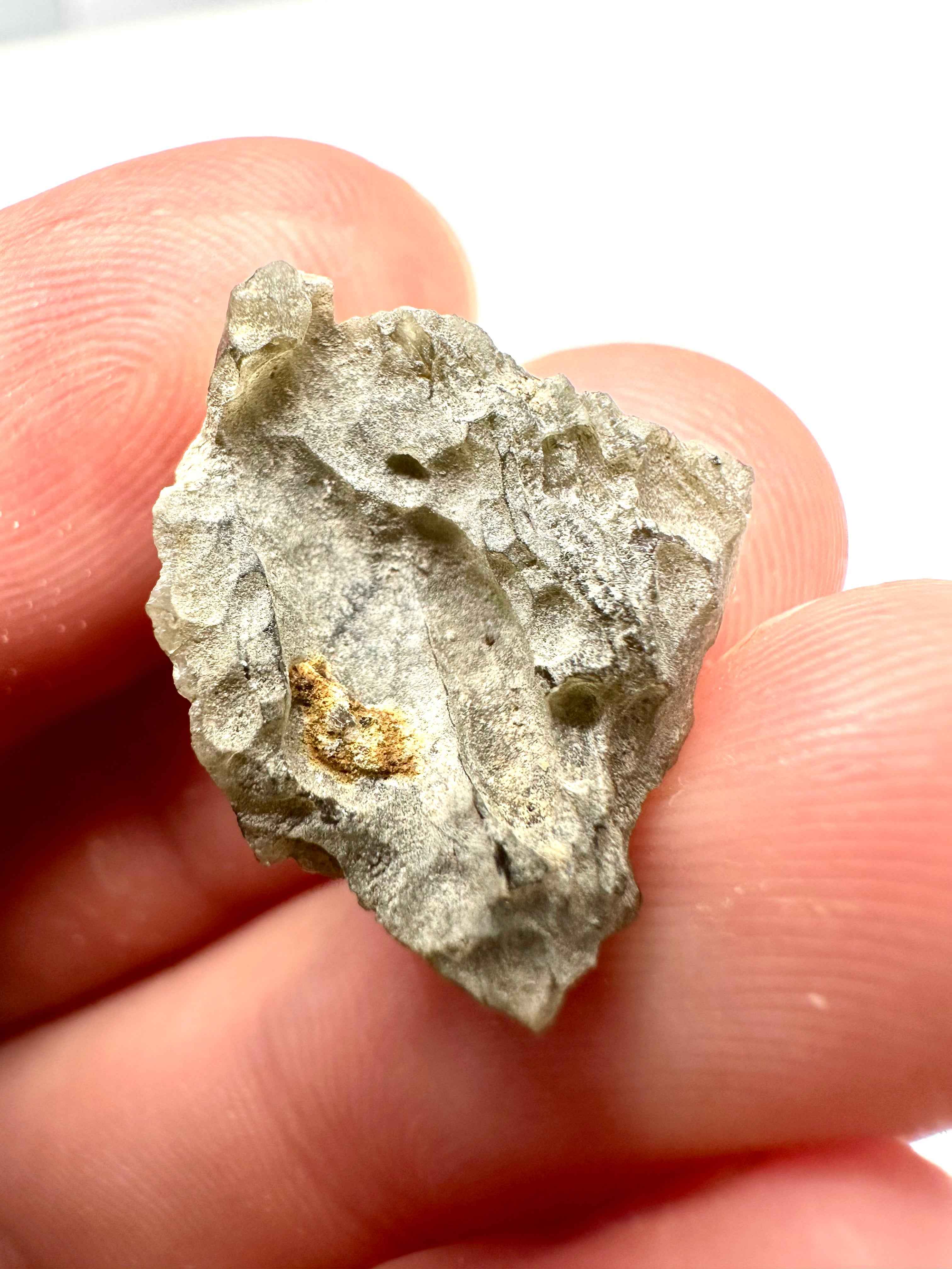 Moldavite – Brusna – 1,7g - OVL080