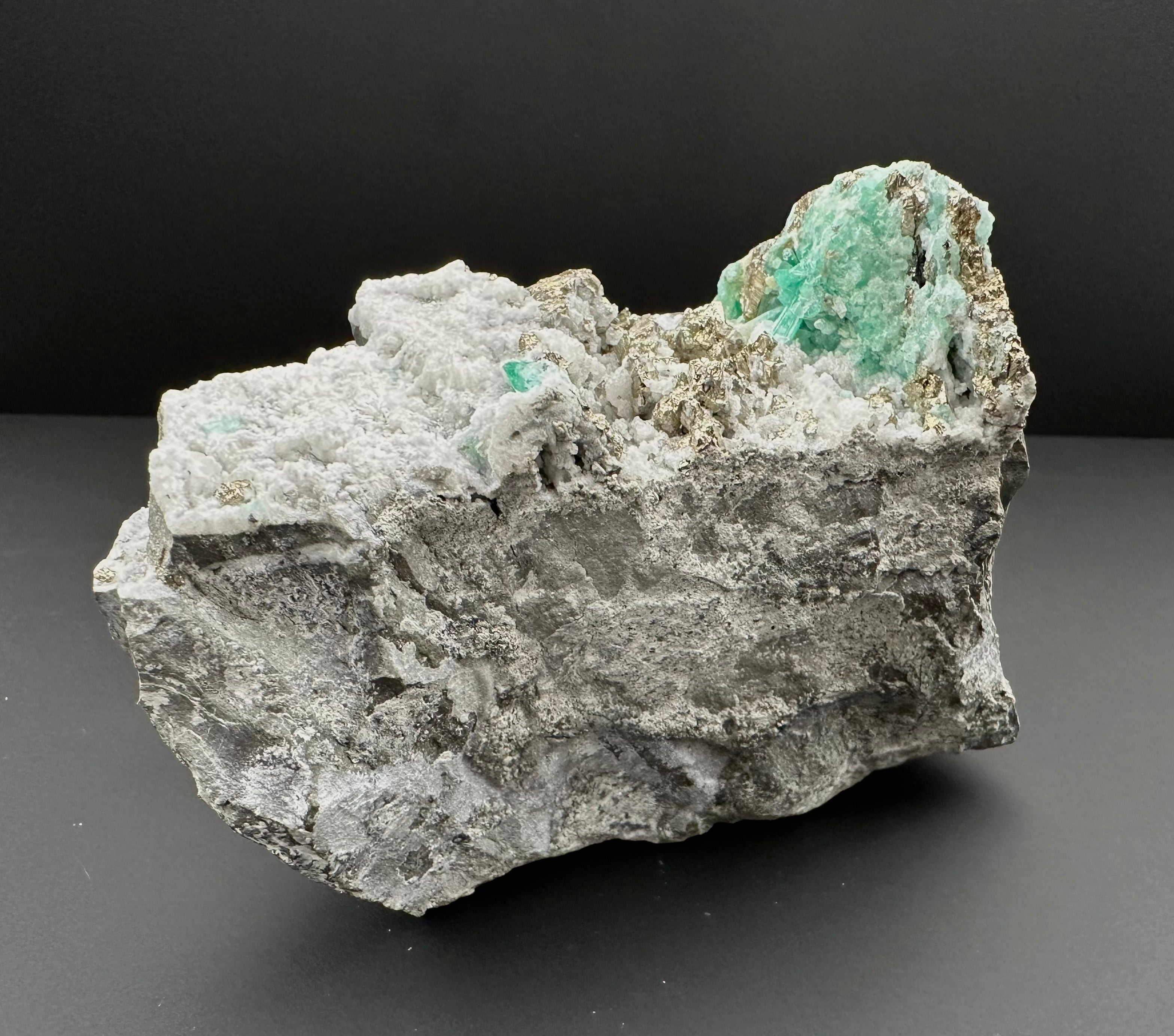 Emerald – Chivor – Boyaca, Colombia - SM065