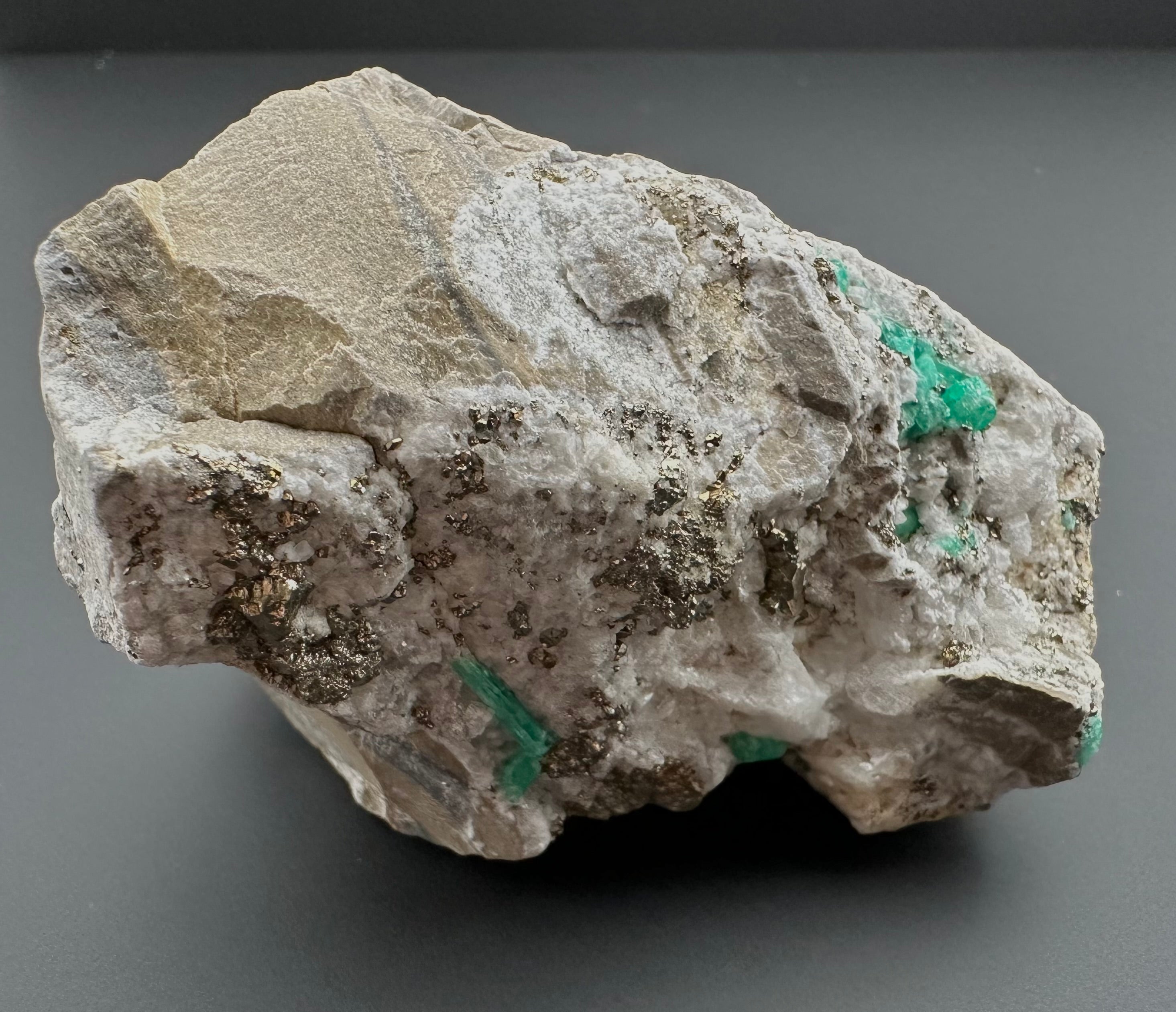 Emerald – Chivor – Boyaca, Colombia - SM069