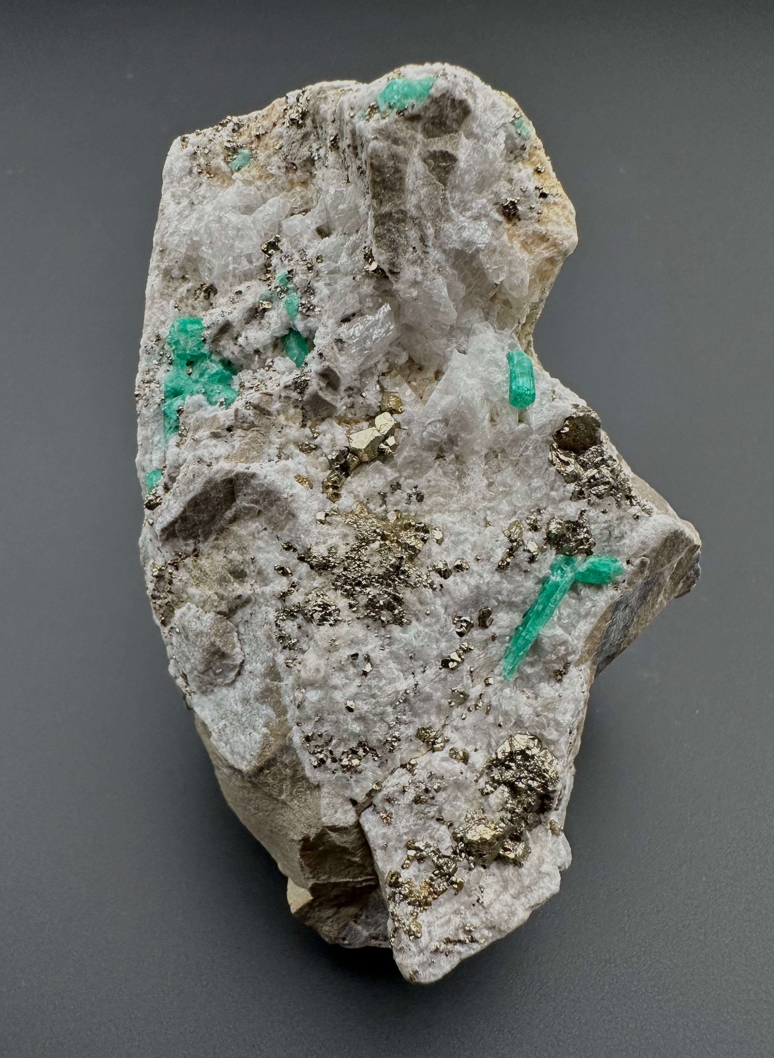 Emerald – Chivor – Boyaca, Colombia - SM069