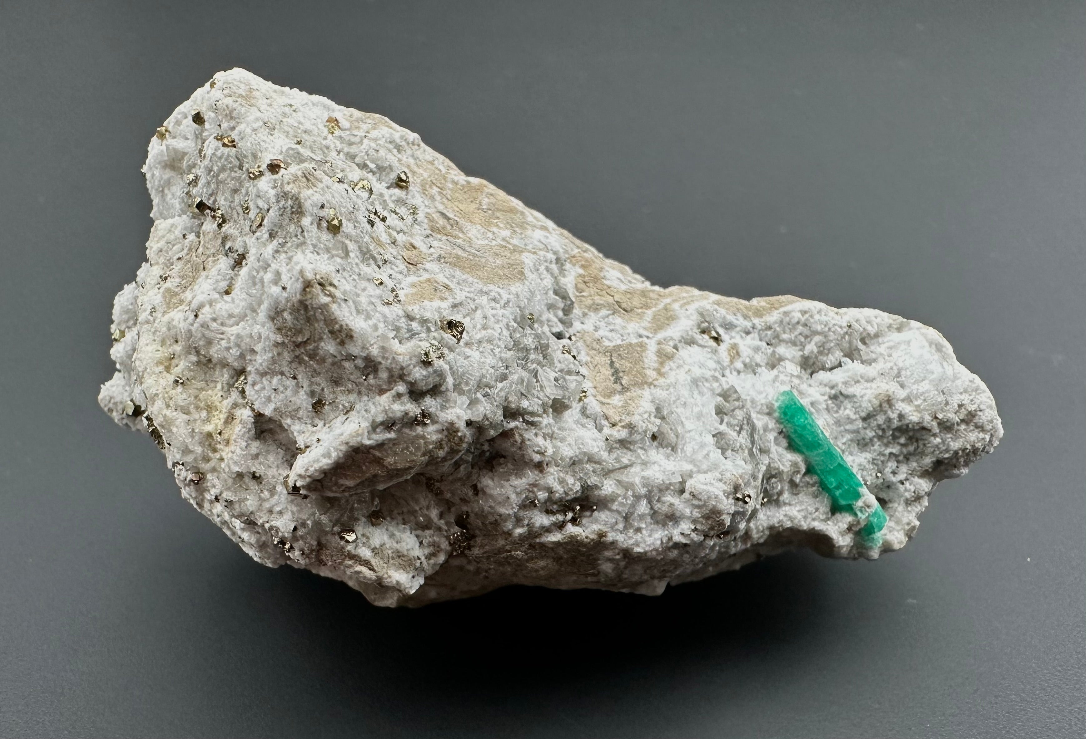 Emerald – Chivor – Boyaca, Colombia - SM073