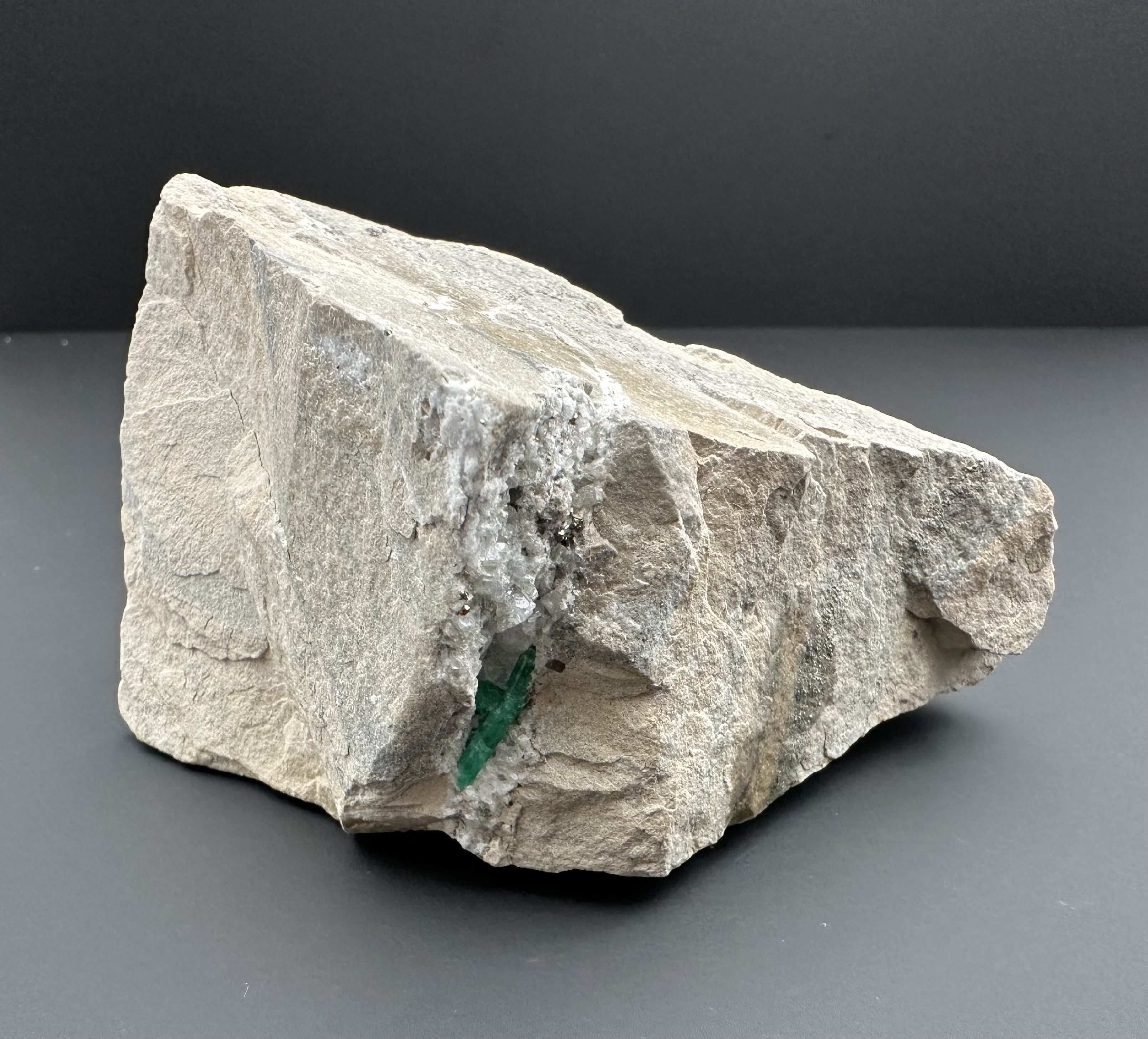 Emerald – Chivor – Boyaca, Colombia - SM074