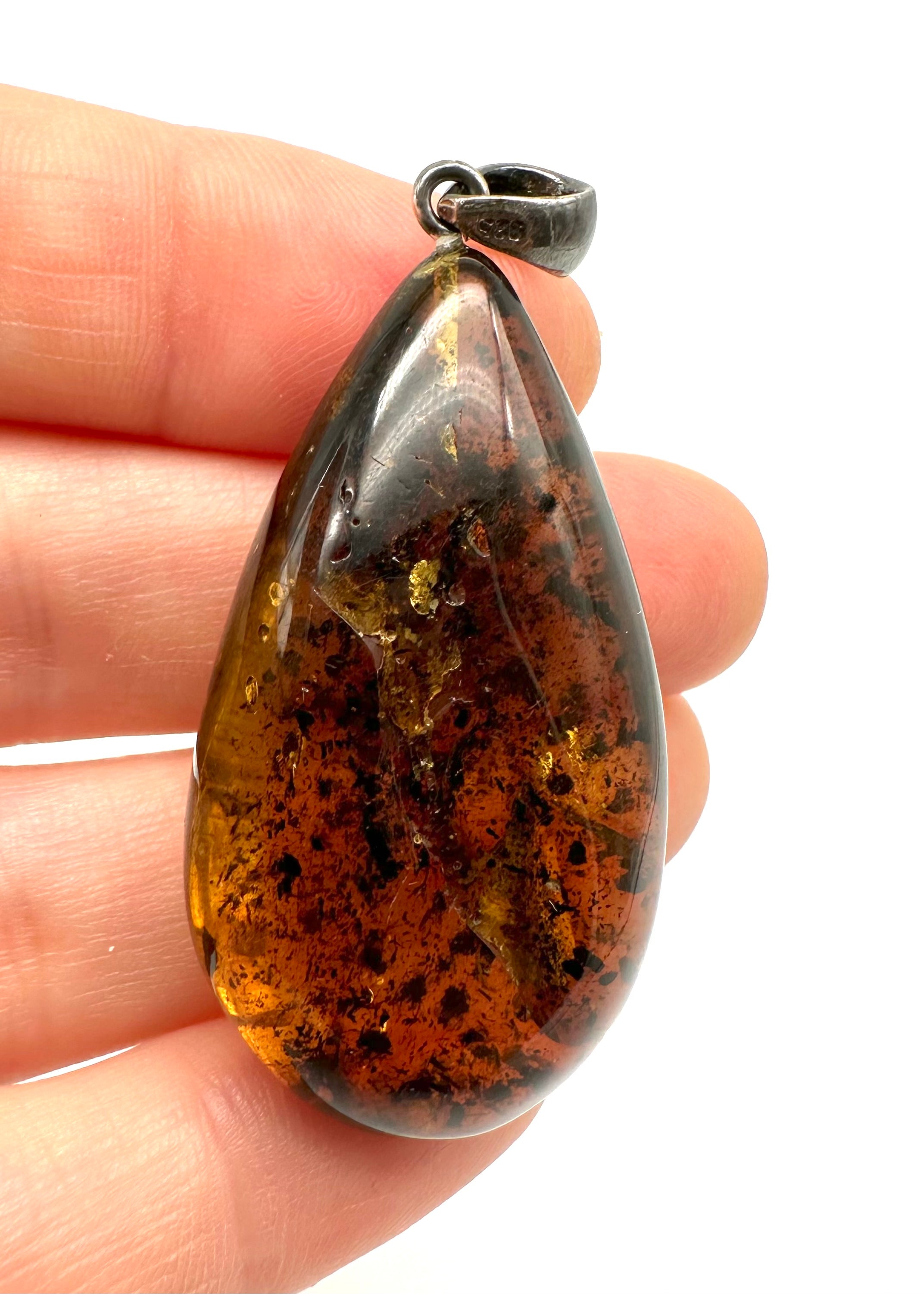 Silver amber pendant - SP/JN004
