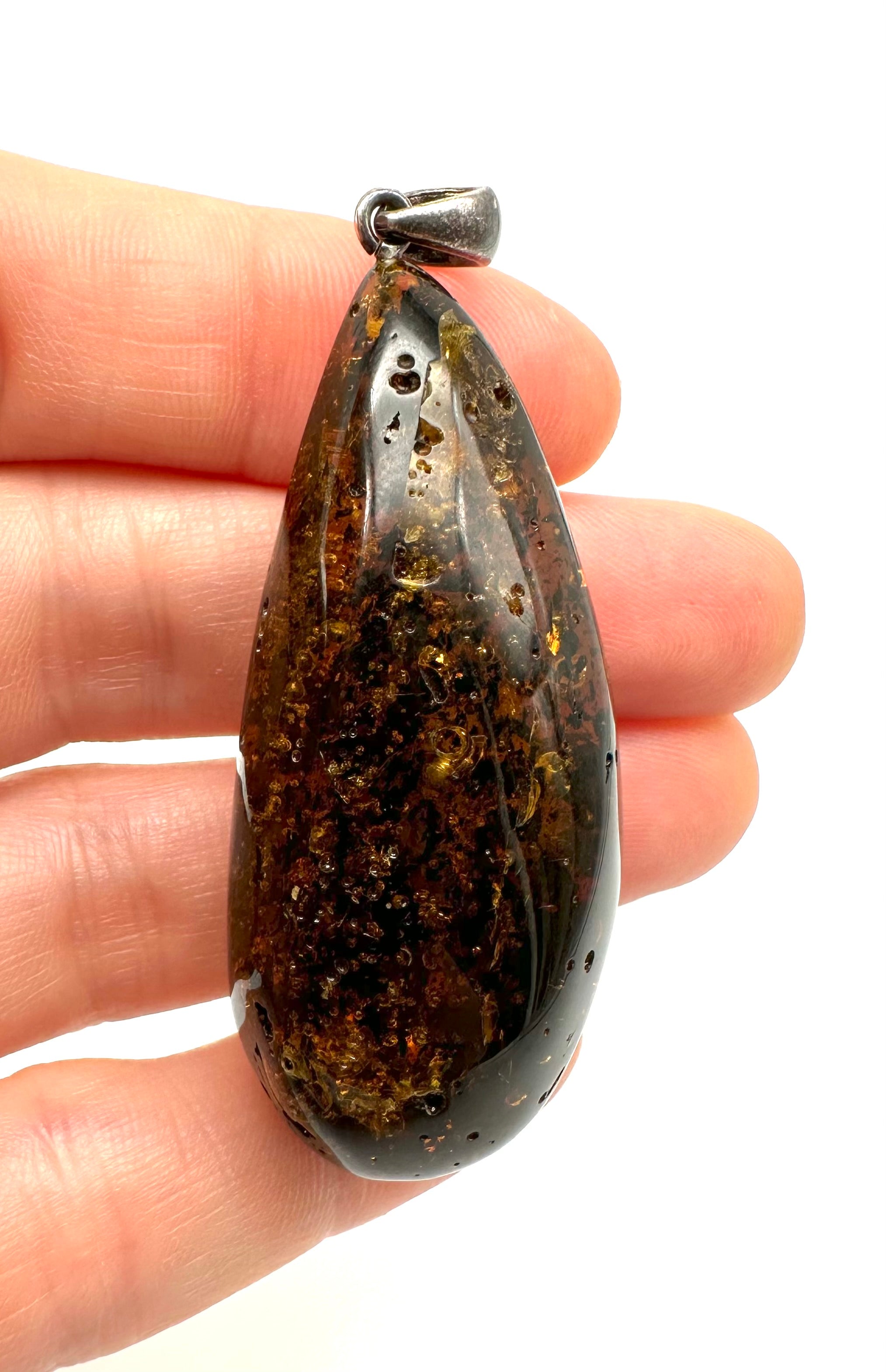 Silver amber pendant - SP/JN006