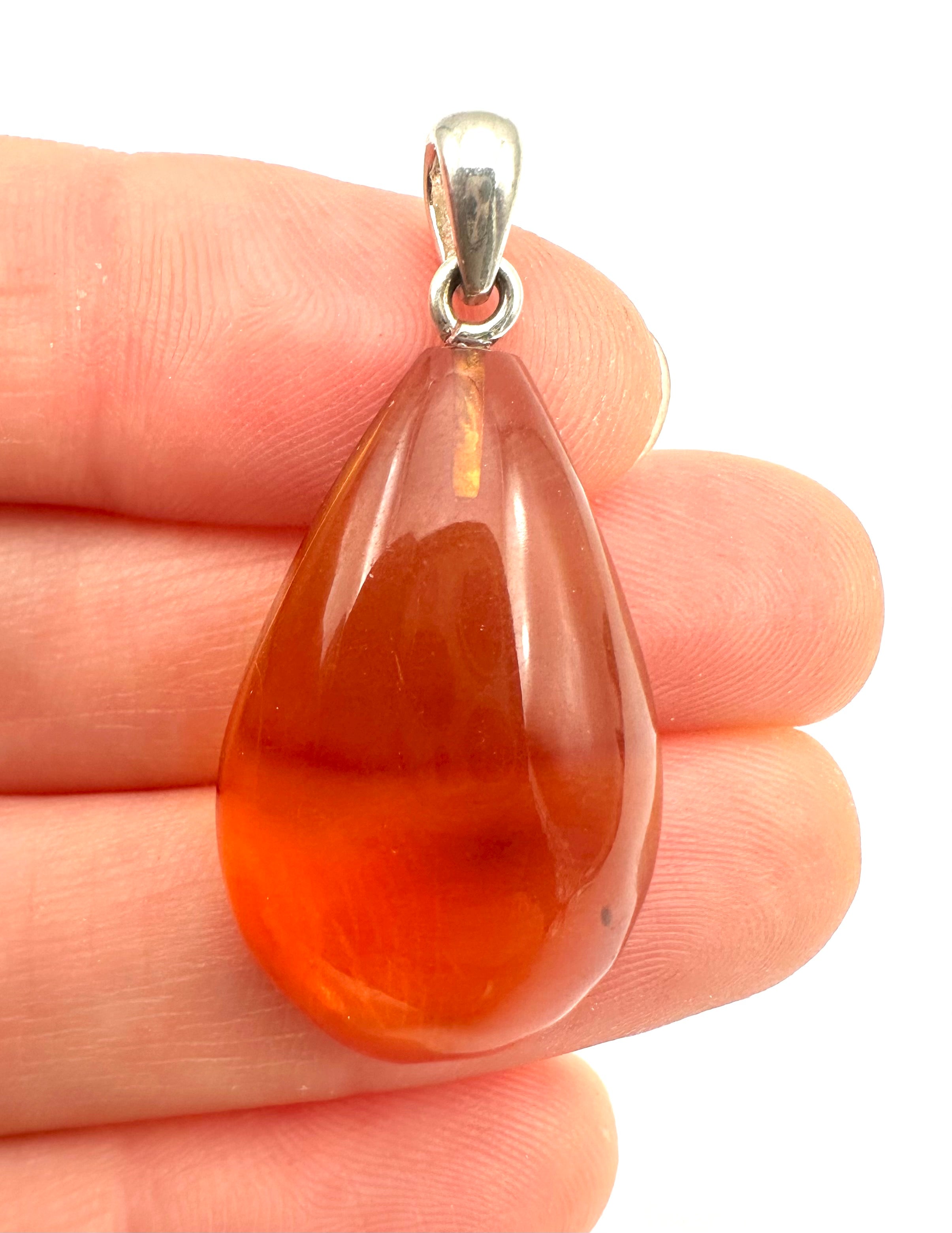 Silver amber pendant - SP/JN020